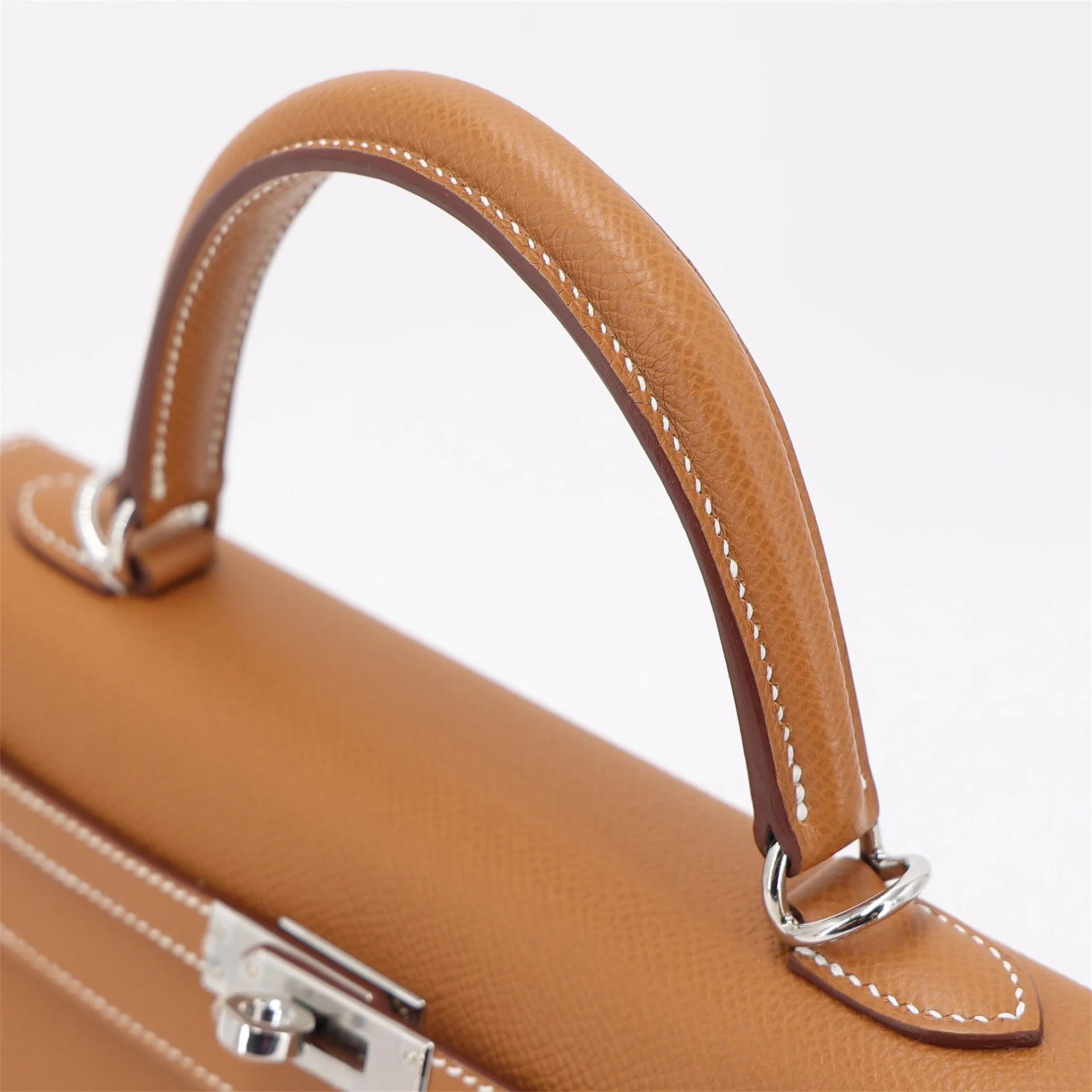 Brand New ( Rank N ) HERMÈS Kelly 25 Sellier Gold (37) Epsom Palladium hardware G (2026) - 3