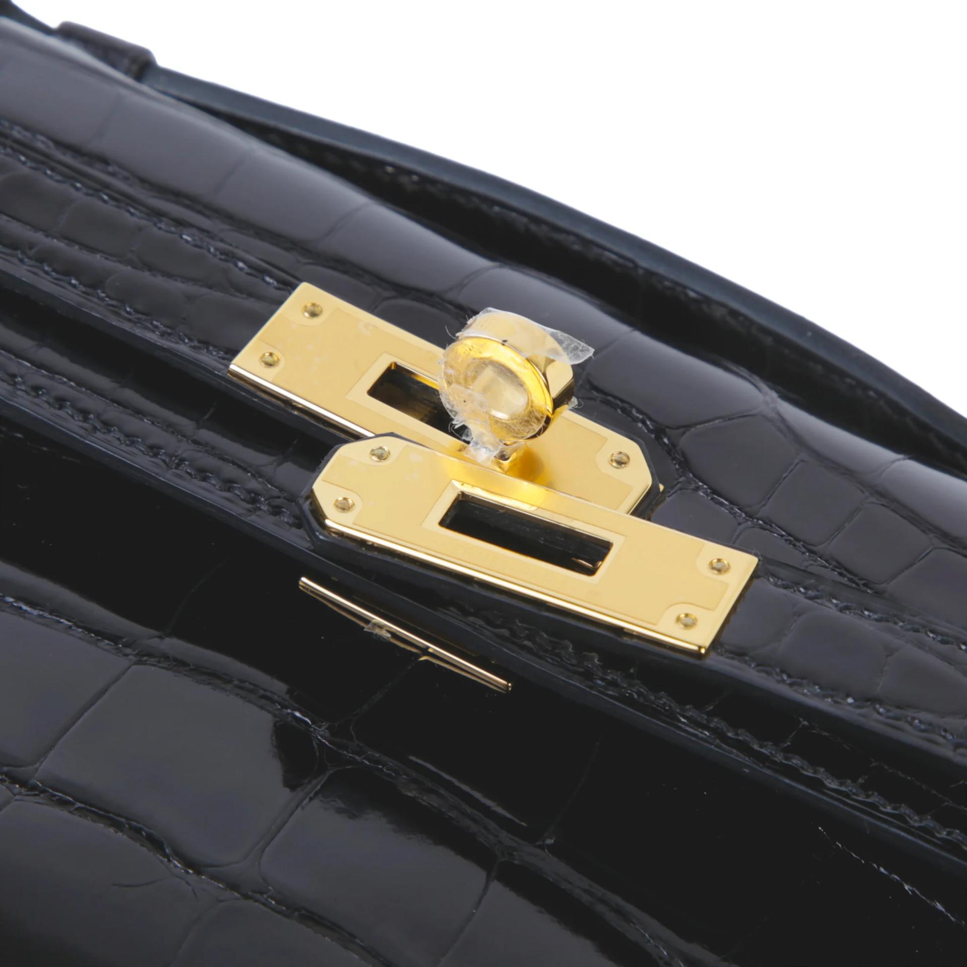Brand New ( Rank N ) HERMÈS Kelly Cut Noir (89) Shiny Alligator Gold hardware K (2025) - 8
