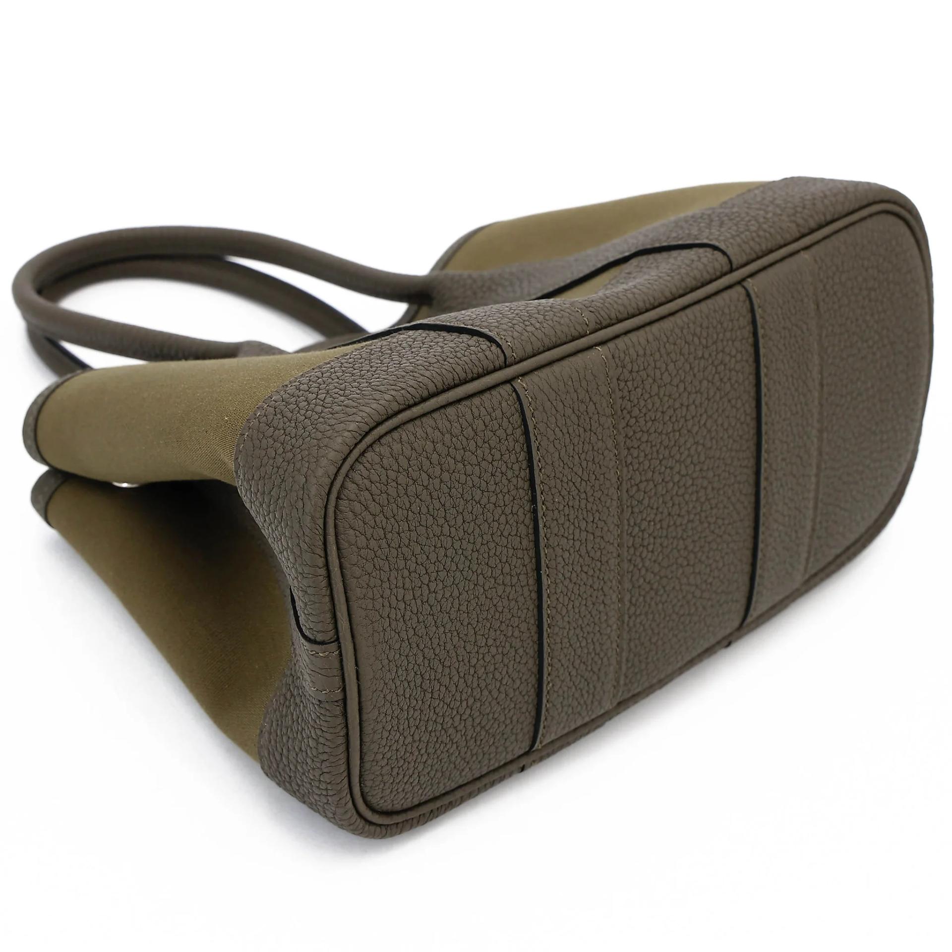 全新 HERMÈS 愛馬仕 Neo Garden Party 23 花園 V8 Vert Loden 洛德綠 Toile Officier 帆布 Negonda皮 銀扣 G刻 2026年 - 7