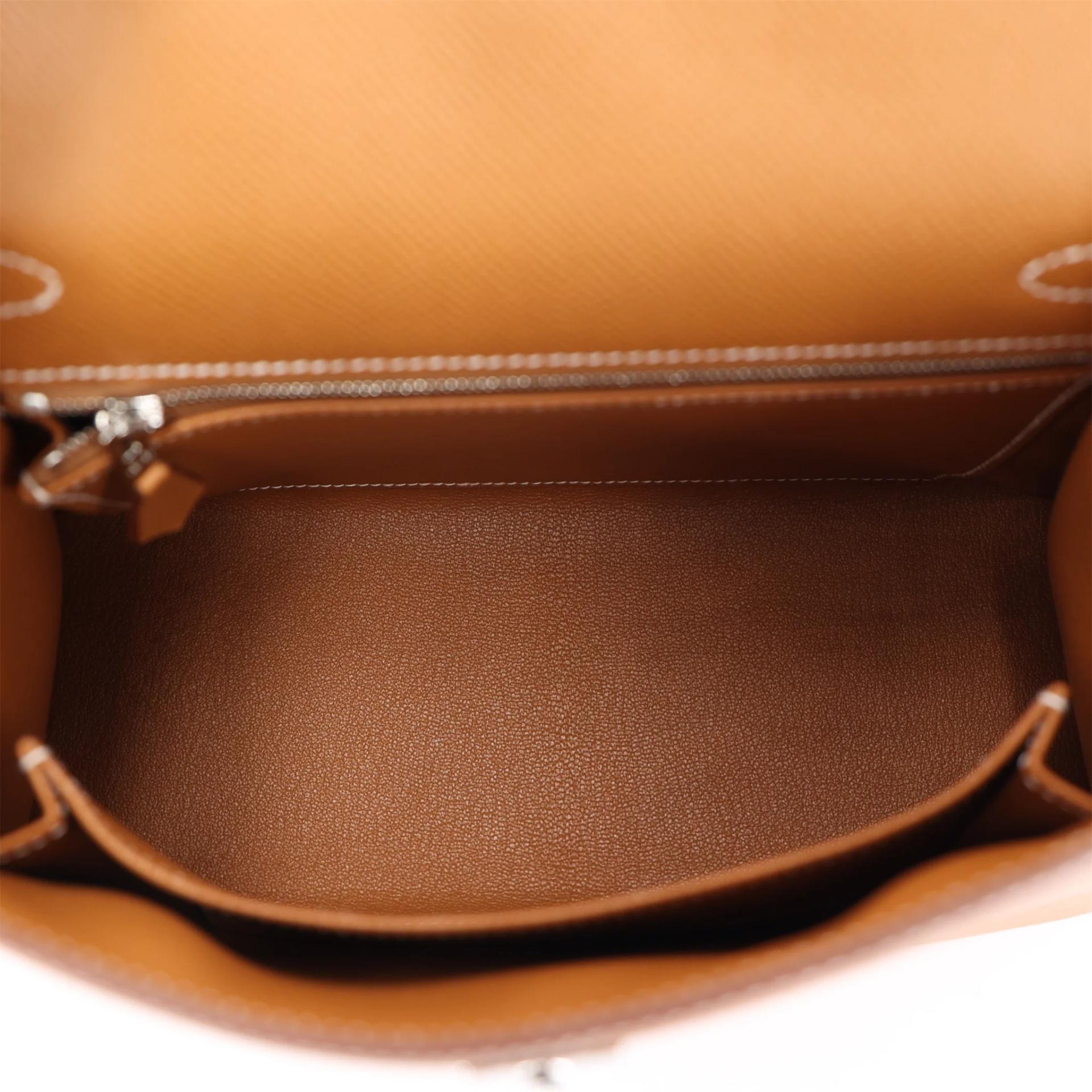 Brand New ( Rank N ) HERMÈS Kelly 25 Sellier Gold (37) Epsom Palladium hardware G (2026) - 11