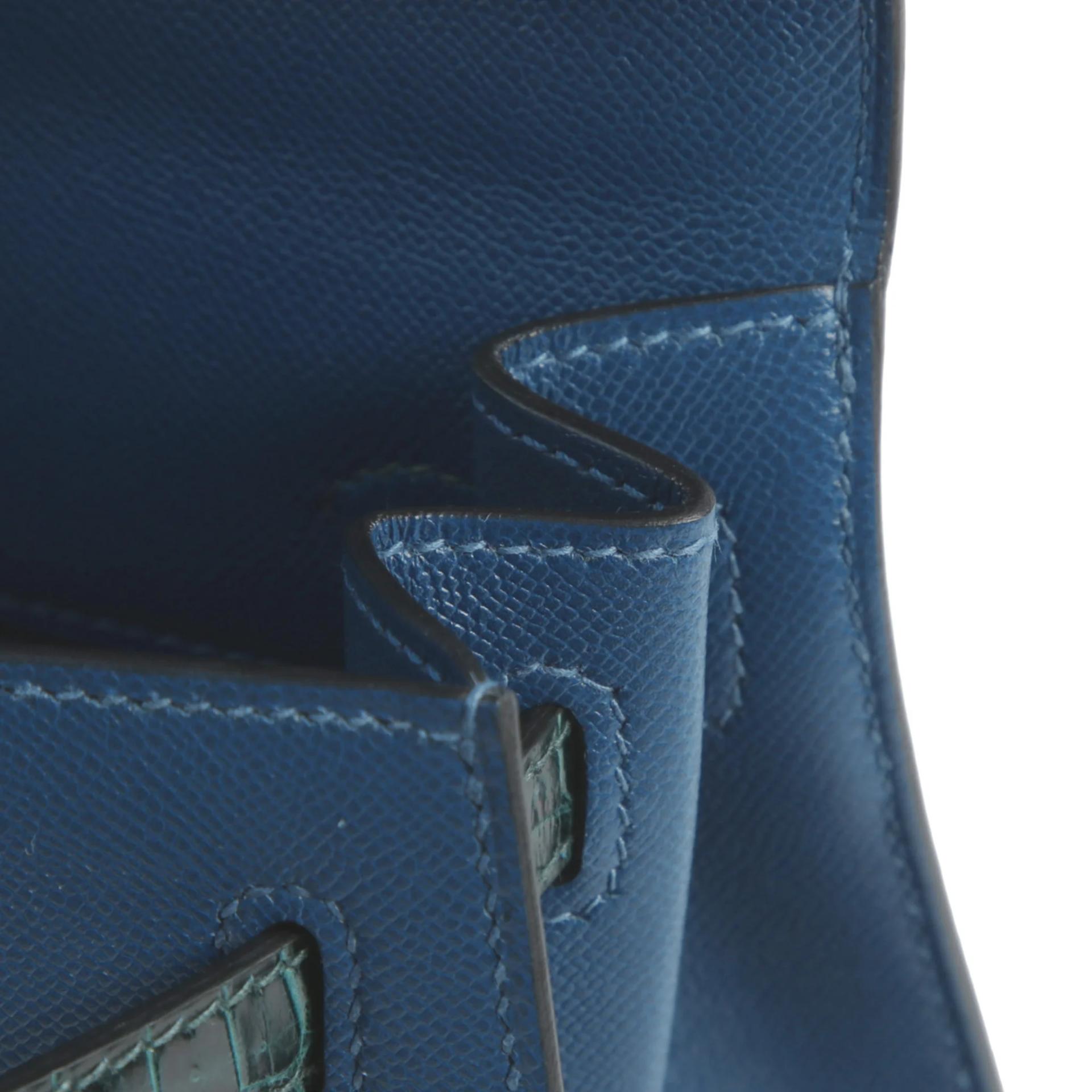 Unused ( Rank NS ) HERMÈS Kelly 25 Sellier Touch Deep Blue (S4) Vert Cypress (6O) Madame Shiny Niloticus Crocodile Permabrass hardware K (2025) - 11