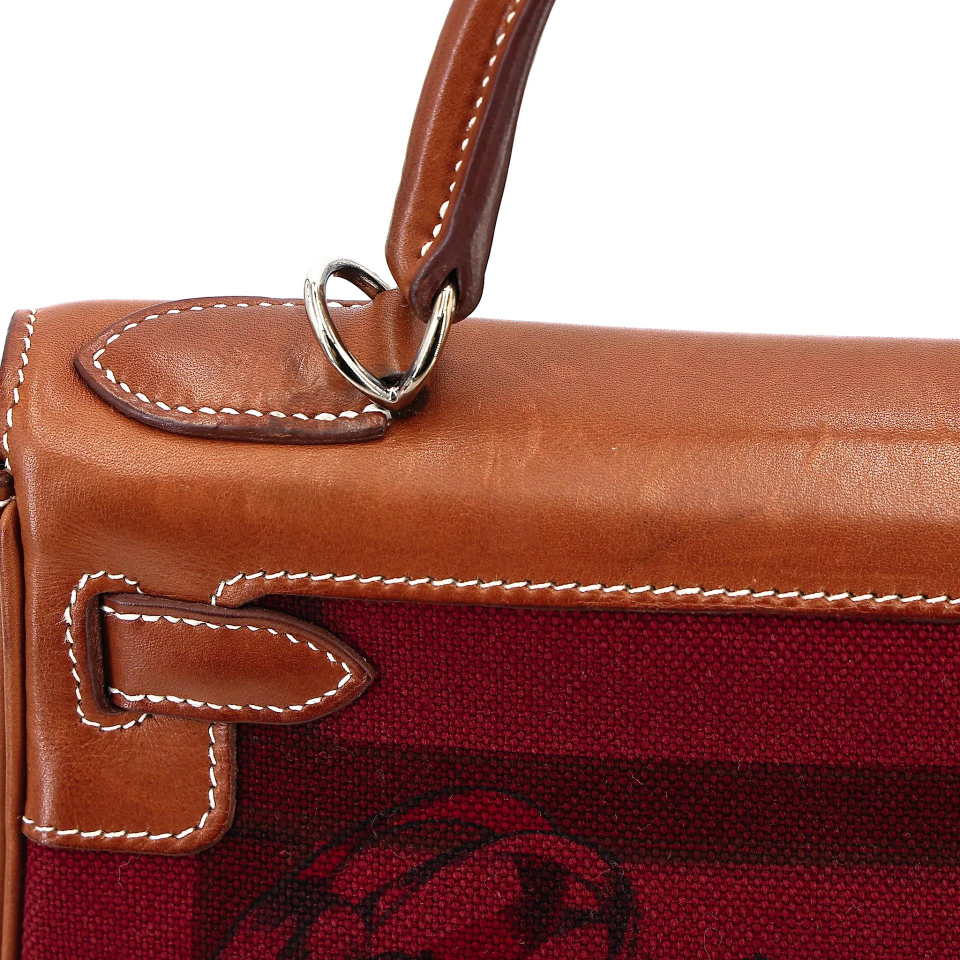 Good ( Rank AB) HERMÈS Limited Edition Kelly 28 Fauve (34) Gold (37) Barenia Palladium hardware Square O (2011) - 13