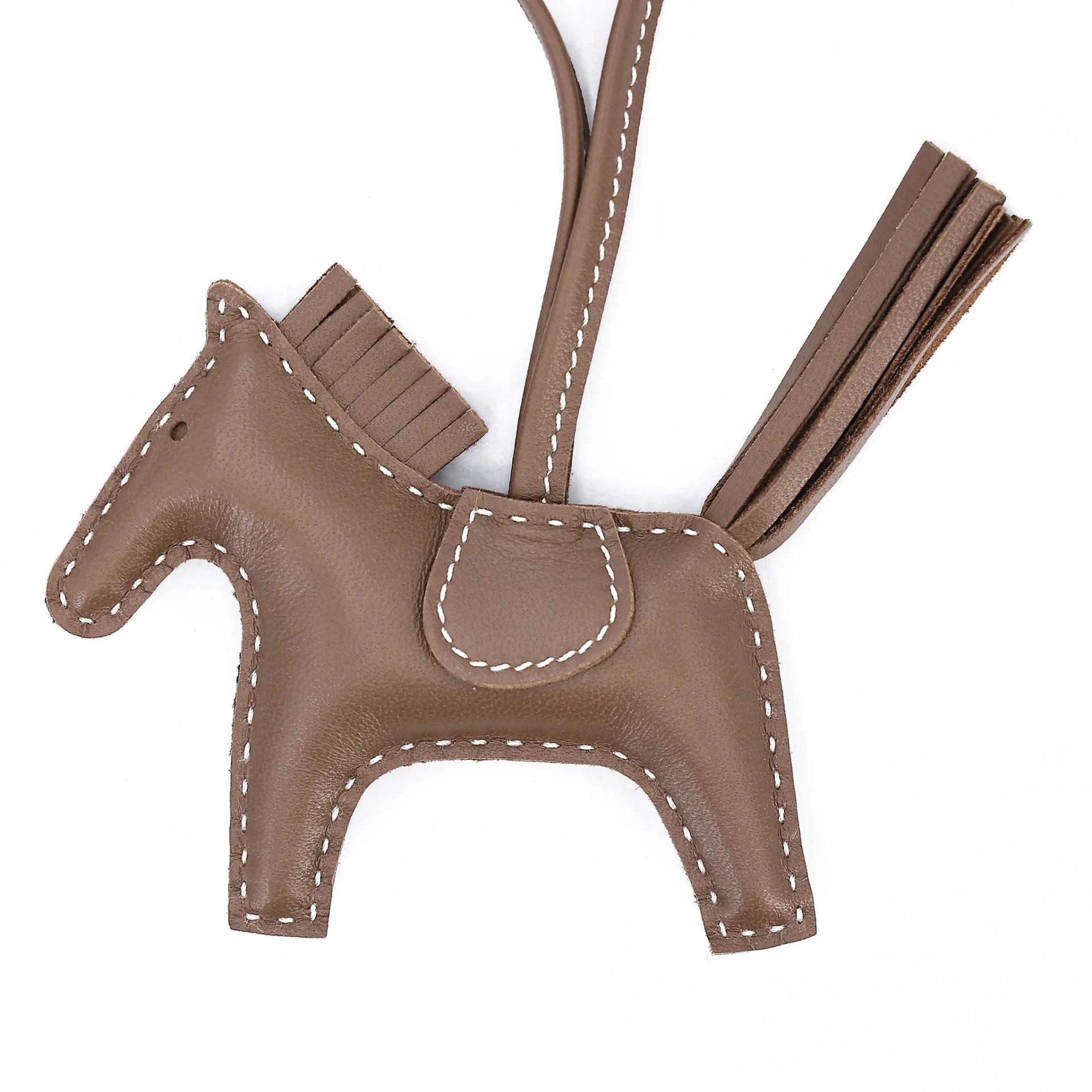 Brand New ( Rank N ) HERMÈS Rodeo PM Etoupe (18) Agneau Milo W (2024) - 4