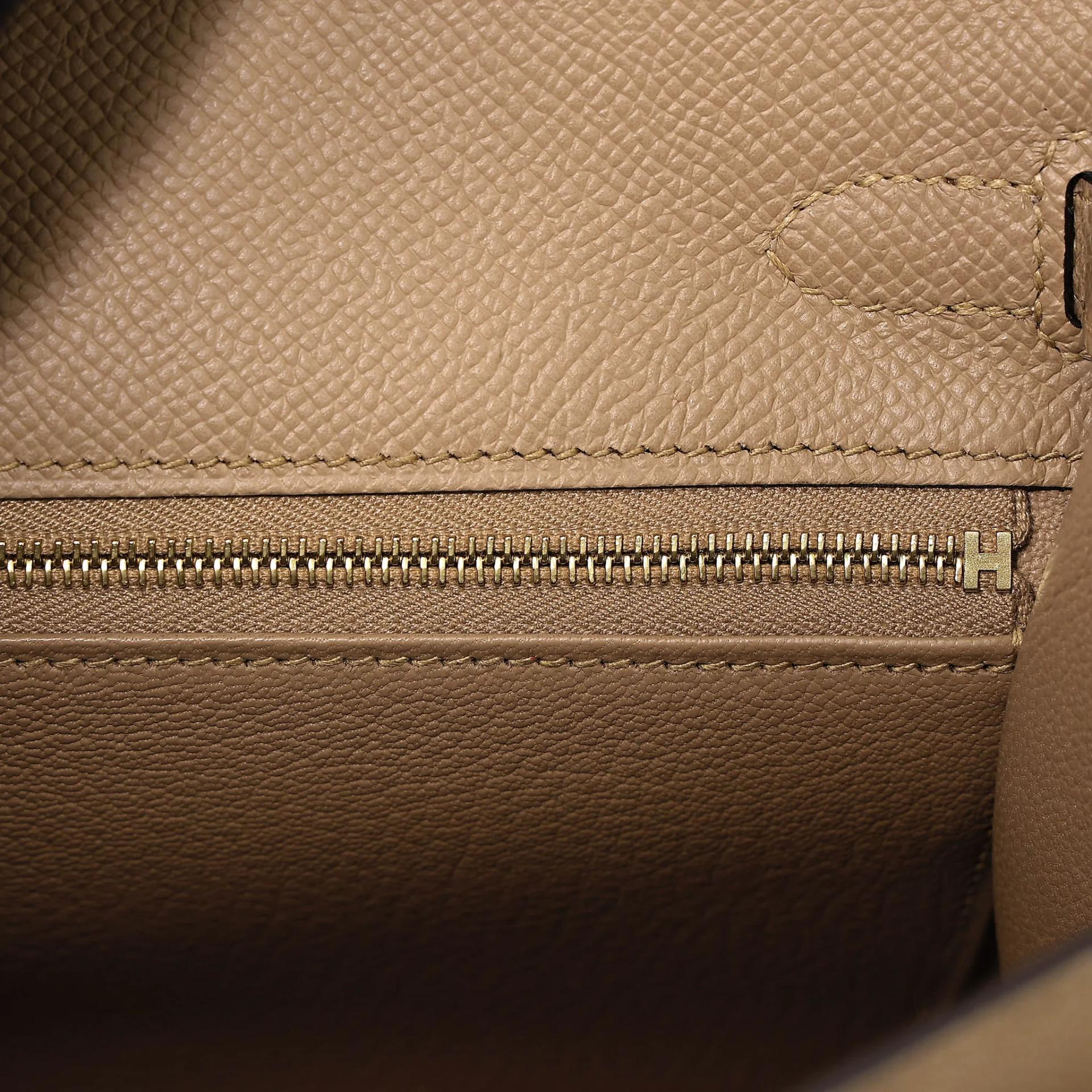 Brand New ( Rank N ) HERMÈS Kelly 25 Sellier Poussiere (1C) Epsom Permabrass hardware K (2025) - 15