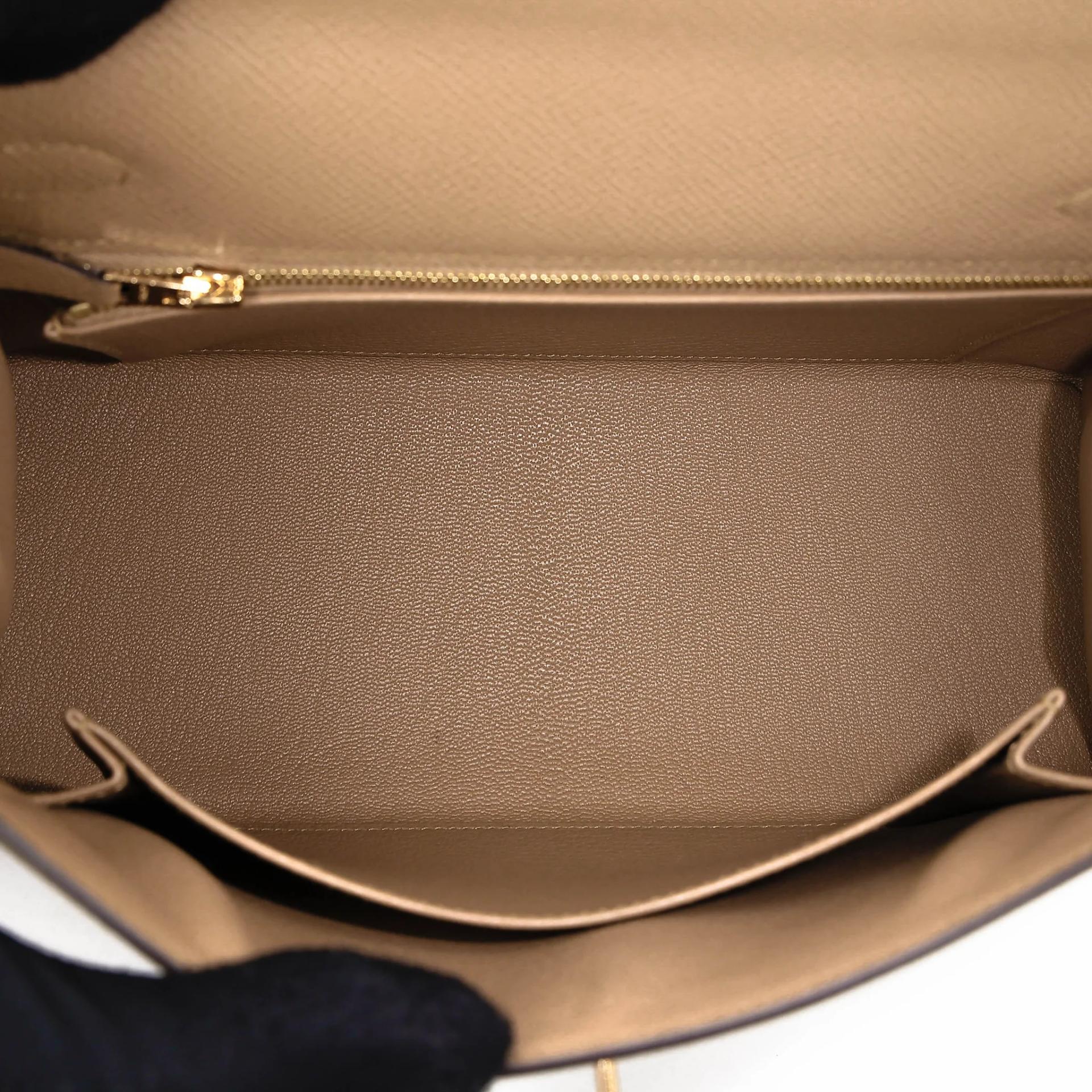 Brand New ( Rank N ) HERMÈS Kelly 25 Sellier Poussiere (1C) Epsom Permabrass hardware K (2025) - 19