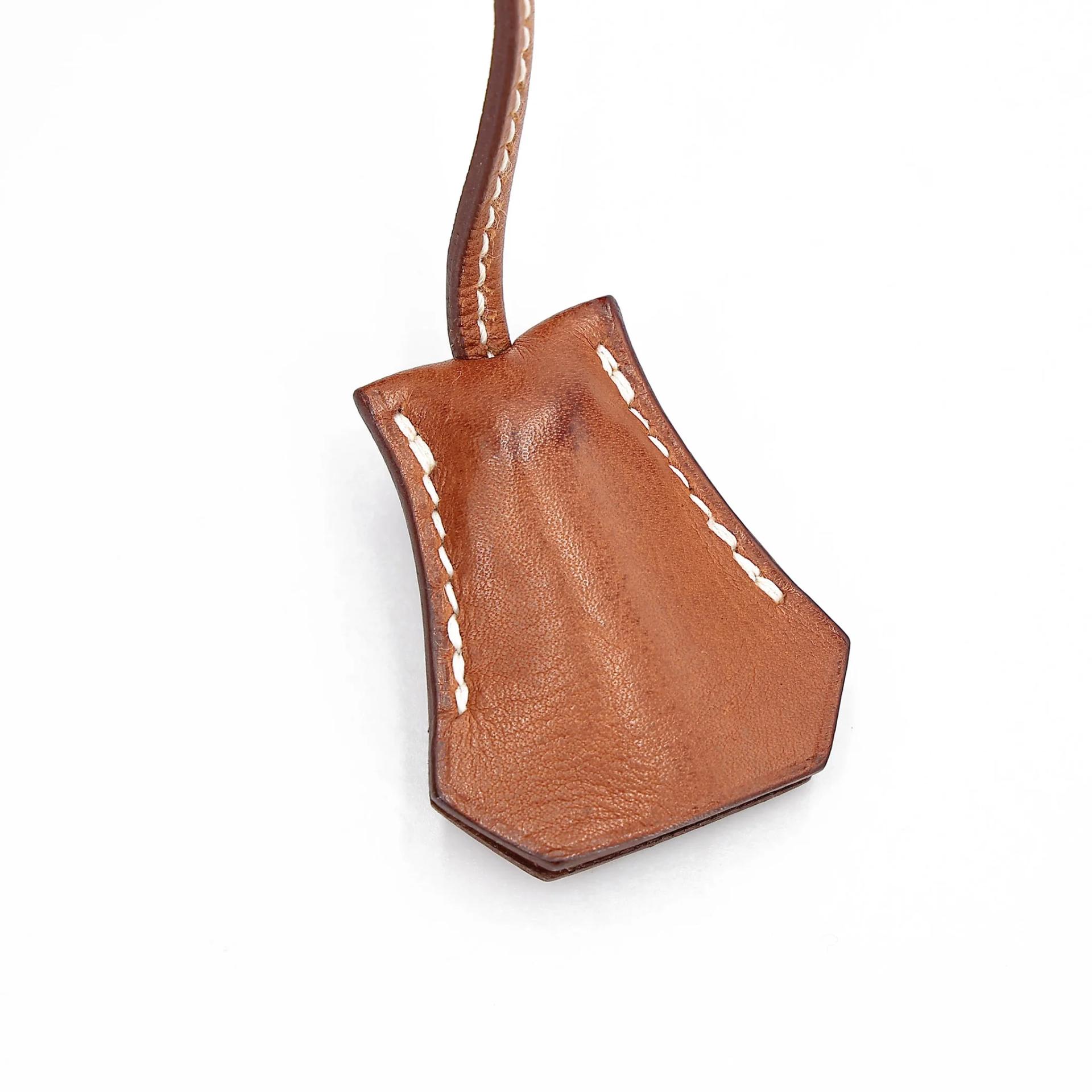 Good ( Rank AB) HERMÈS Limited Edition Kelly 28 Fauve (34) Gold (37) Barenia Palladium hardware Square O (2011) - 48
