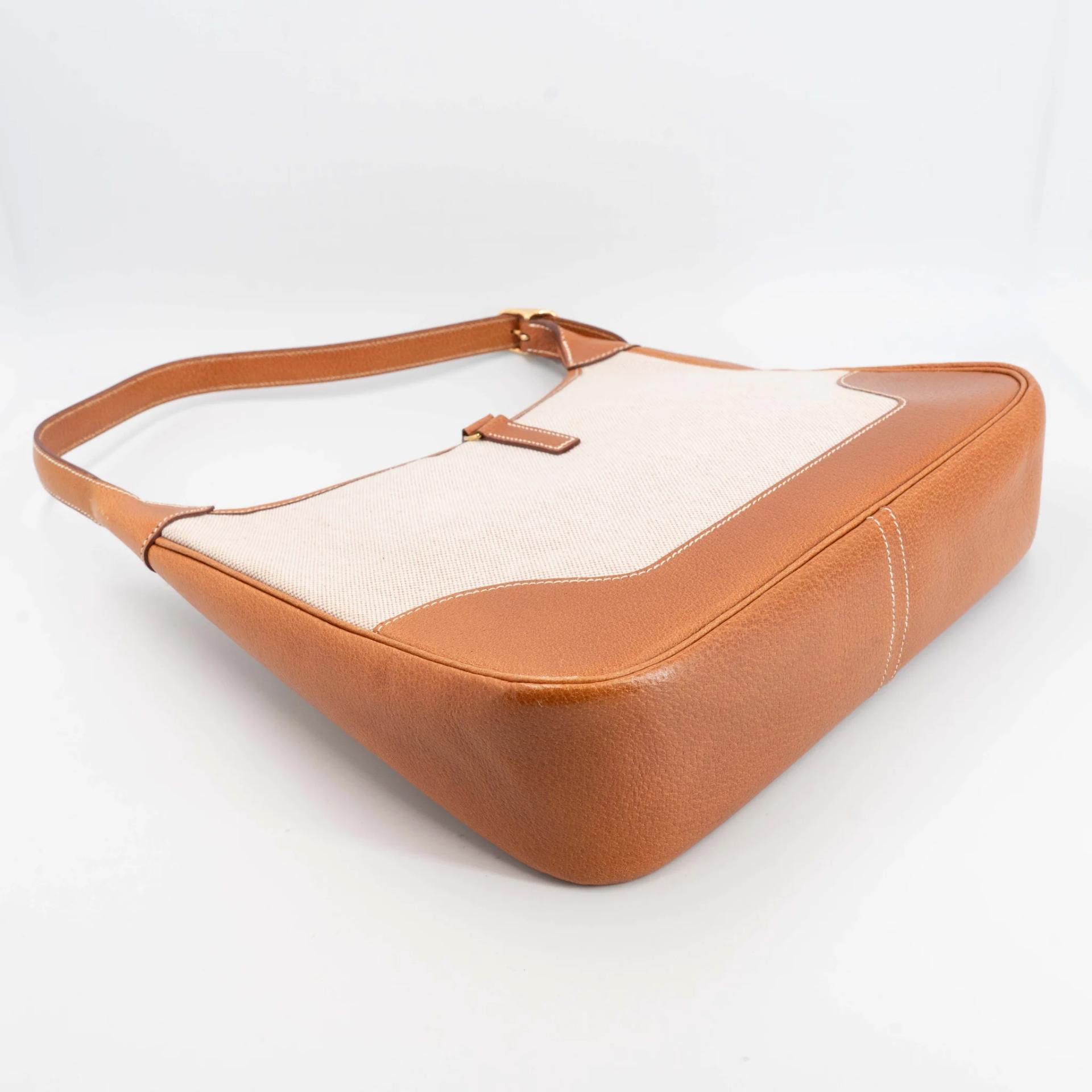 Very Good ( Rank A) HERMÈS Trim 31 Natural (27) Peau Porc Toile Camp canvas Gold hardware Circle Y (1995) - 11