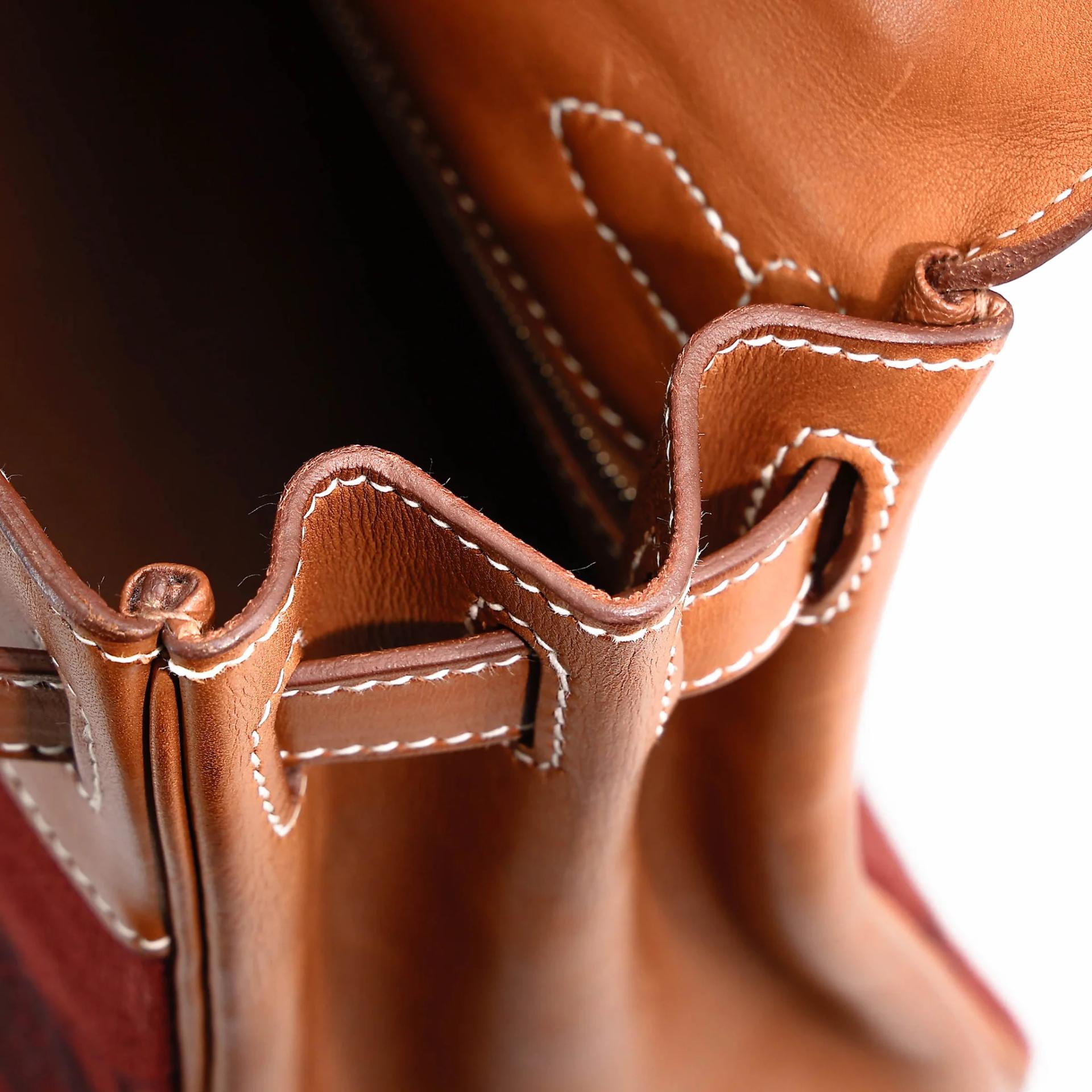Good ( Rank AB) HERMÈS Limited Edition Kelly 28 Fauve (34) Gold (37) Barenia Palladium hardware Square O (2011) - 42