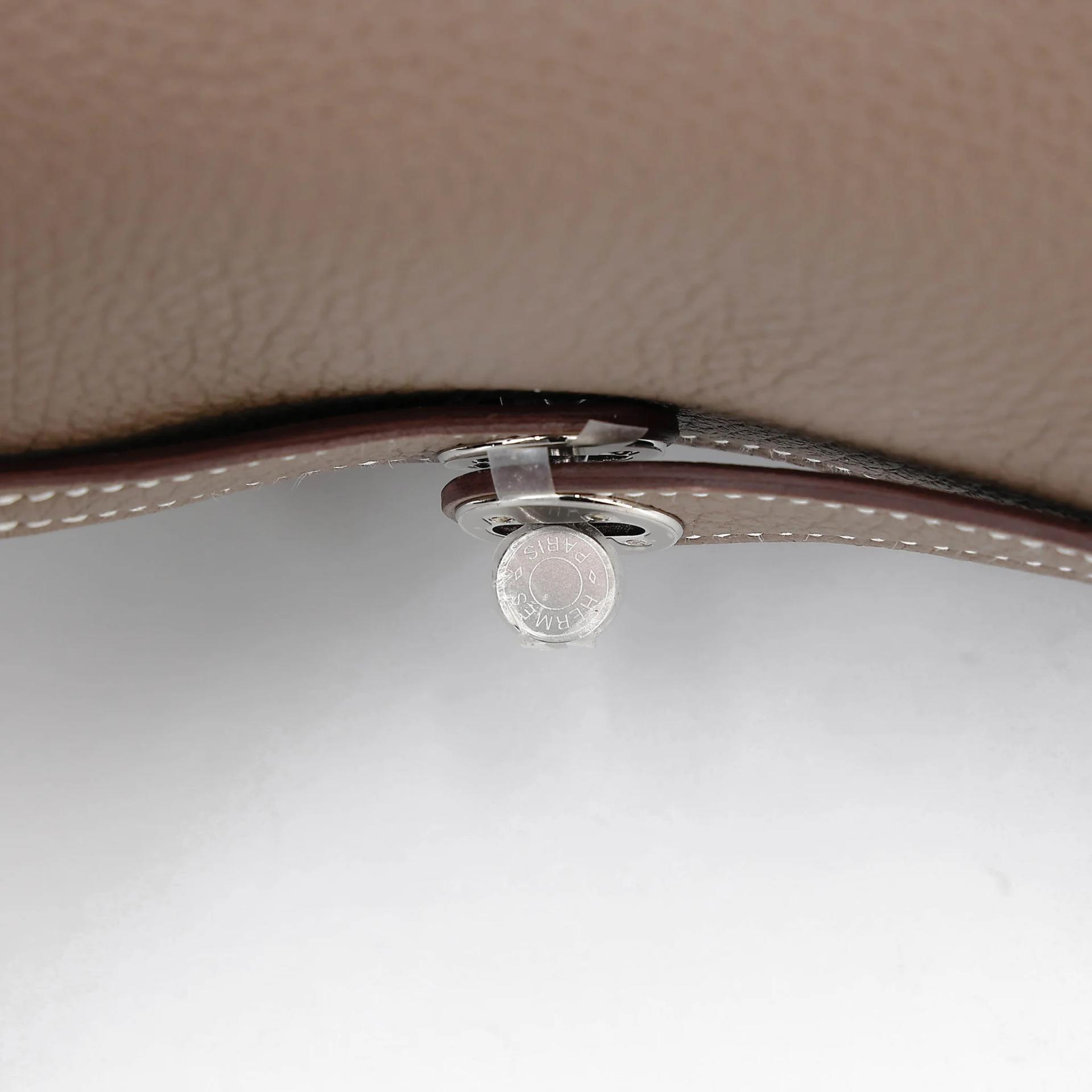 Brand New ( Rank N ) HERMÈS Mini Lindy Etoupe (18) Clemence Palladium hardware G (2026) - 11