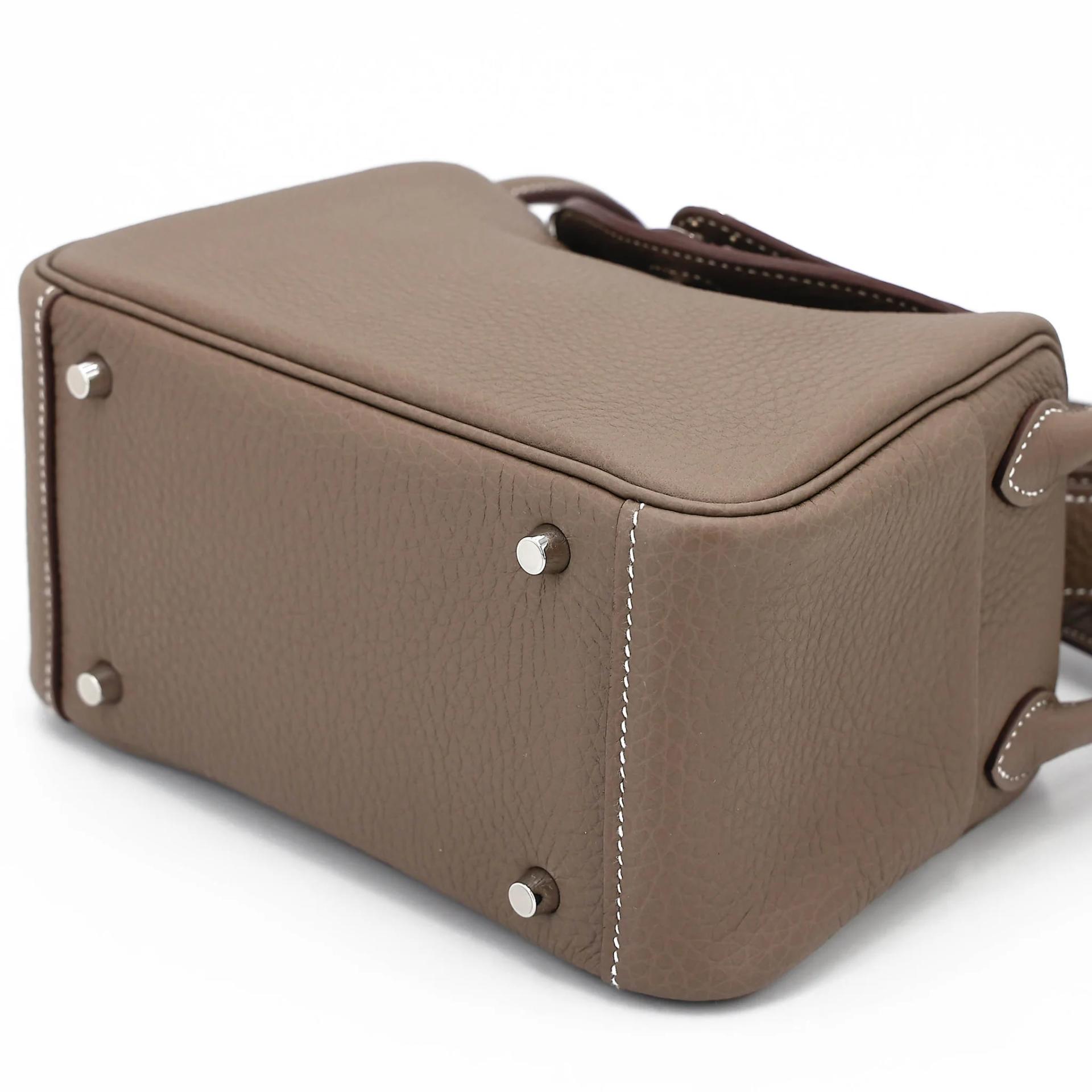 Brand New ( Rank N ) HERMÈS Mini Lindy Etoupe (18) Clemence Palladium hardware G (2026) - 4