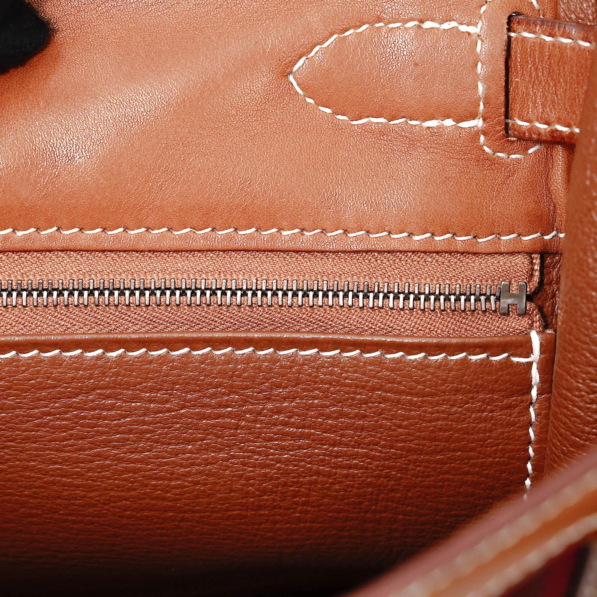 Good ( Rank AB) HERMÈS Limited Edition Kelly 28 Fauve (34) Gold (37) Barenia Palladium hardware Square O (2011) - 38
