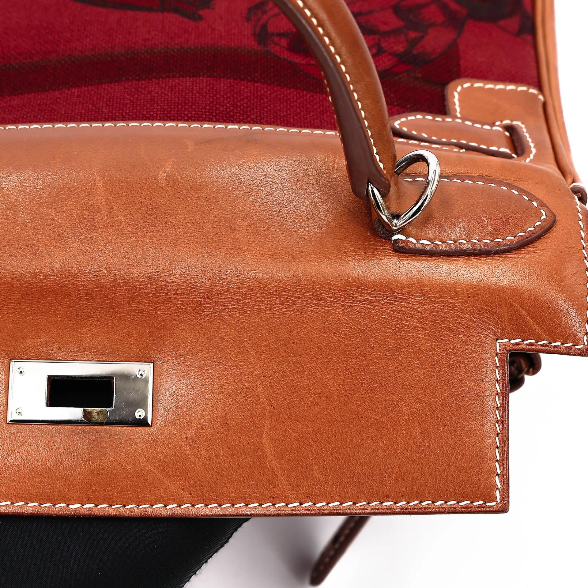 Good ( Rank AB) HERMÈS Limited Edition Kelly 28 Fauve (34) Gold (37) Barenia Palladium hardware Square O (2011) - 26