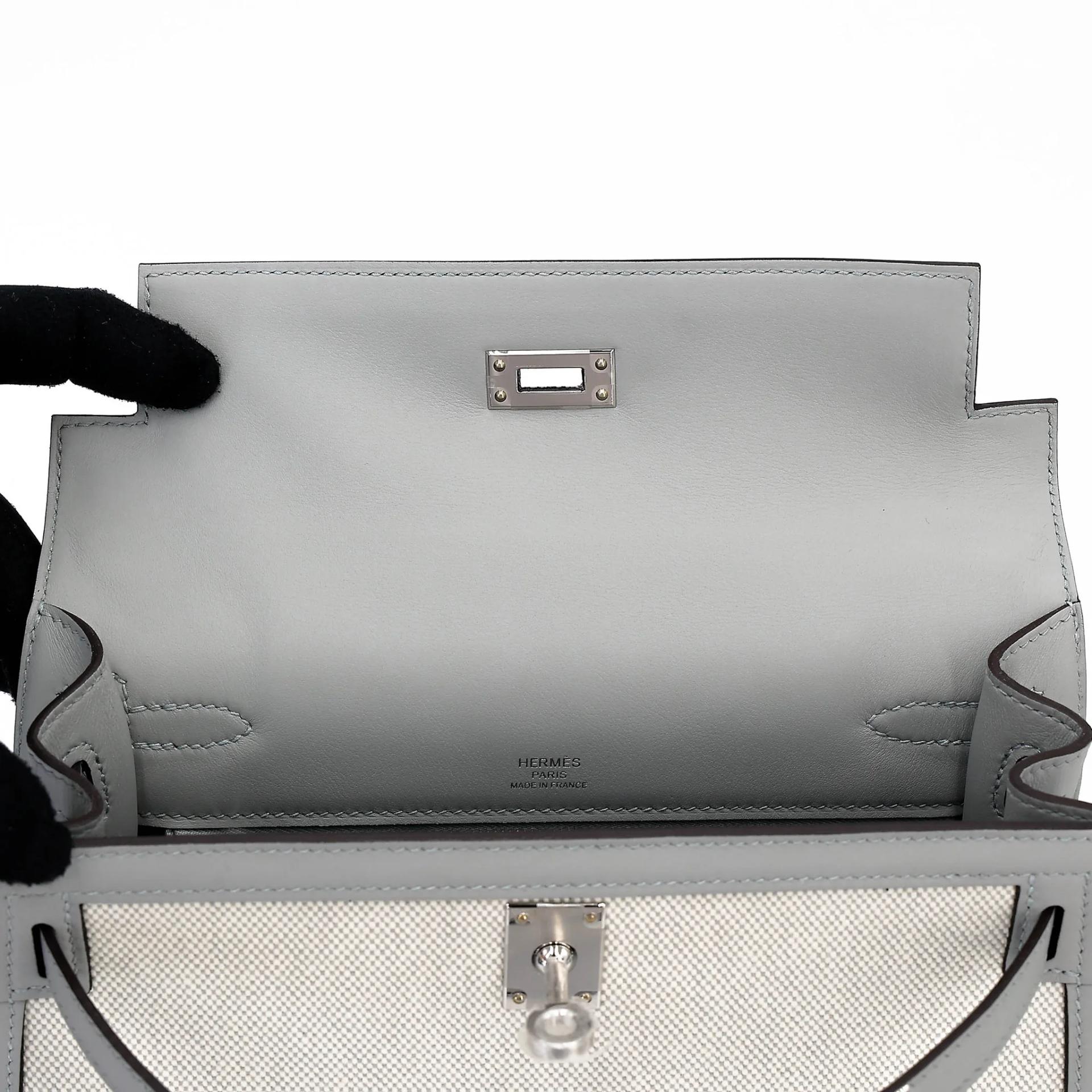 全新 HERMÈS 愛馬仕 限量收藏款 Kelly 25 外縫 8U 冰川藍 Bleu Glacier Toile H 帆布 Swift牛皮 銀扣 G刻 2026年 - 12