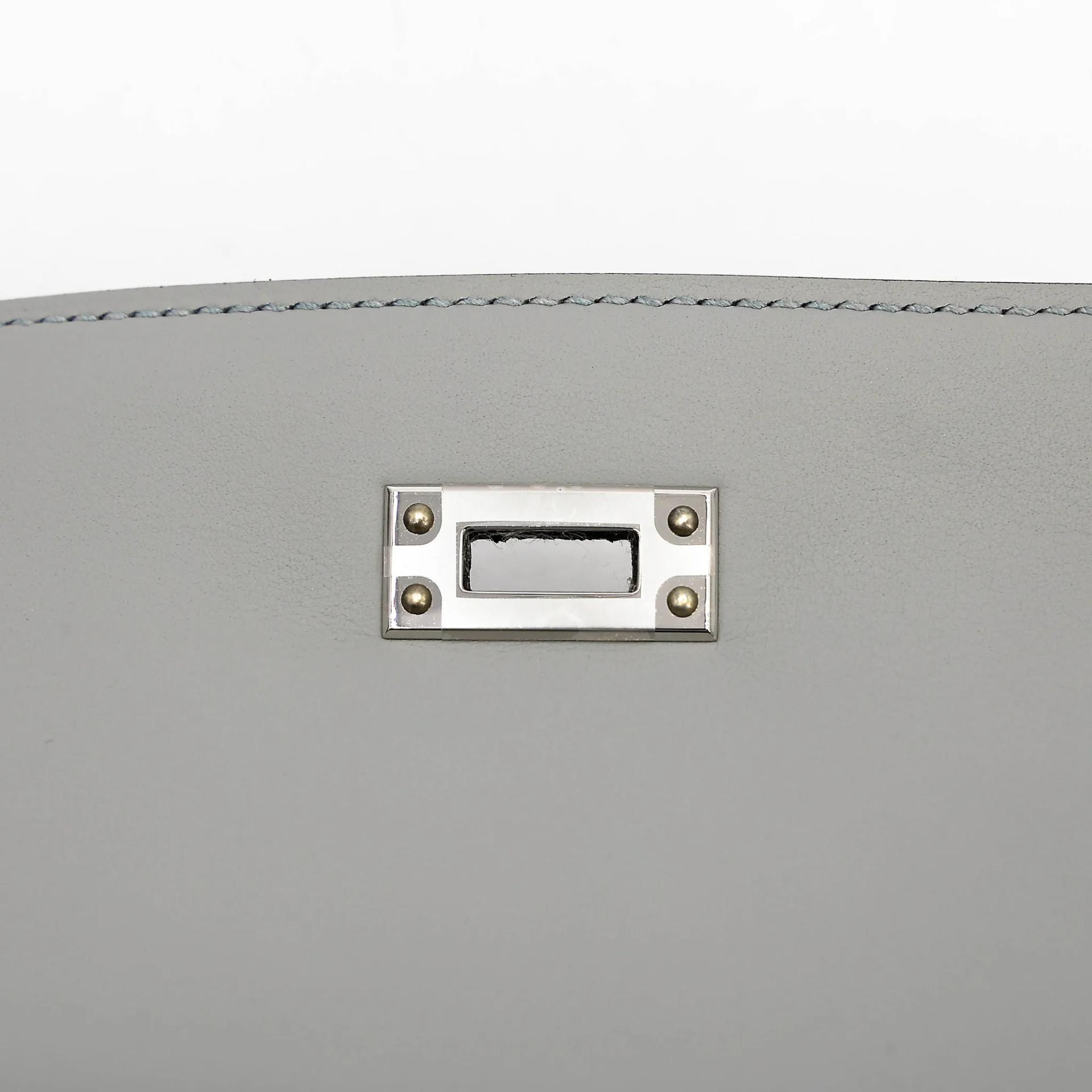 全新 HERMÈS 愛馬仕 限量收藏款 Kelly 25 外縫 8U 冰川藍 Bleu Glacier Toile H 帆布 Swift牛皮 銀扣 G刻 2026年 - 11