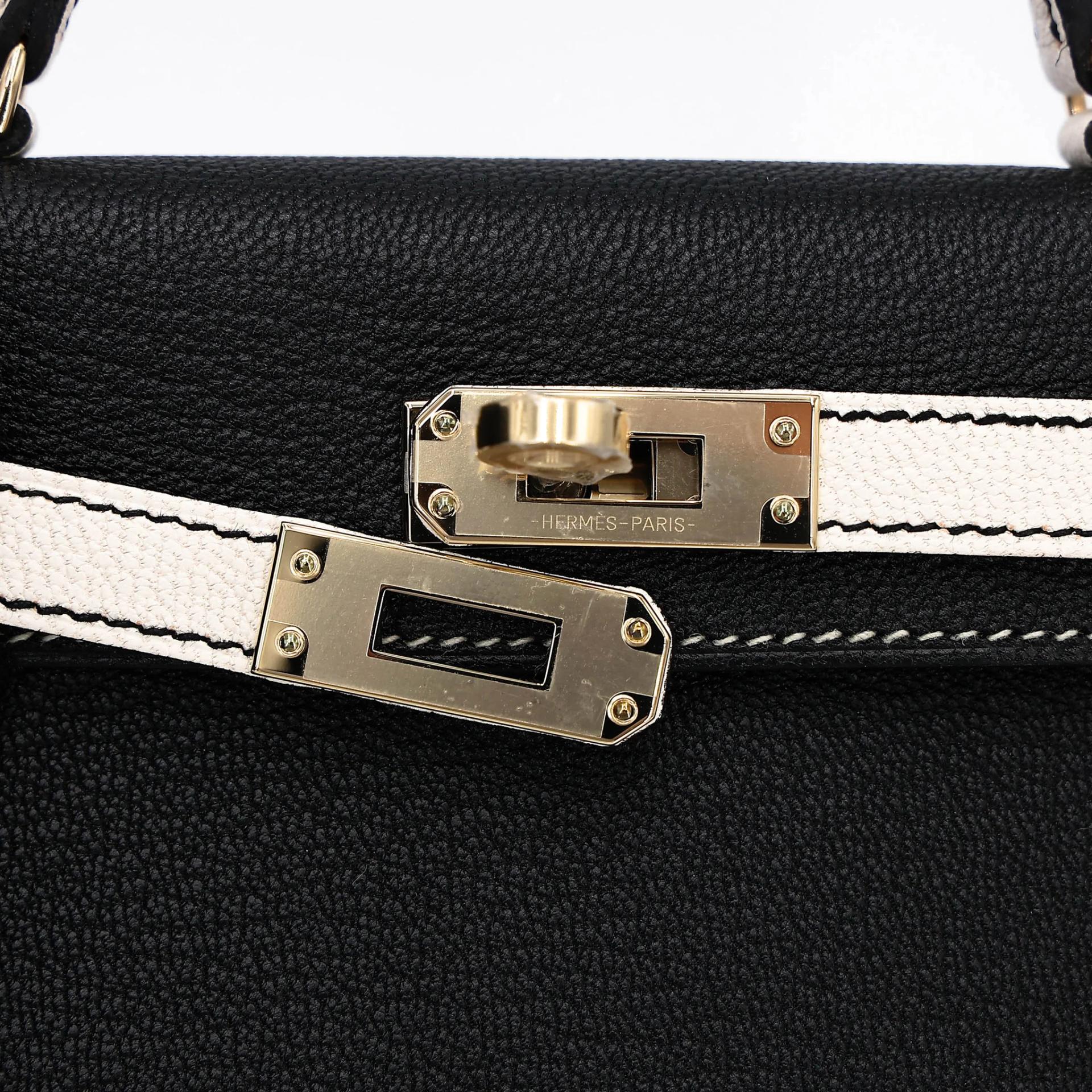 全新 HERMÈS 愛馬仕 馬蹄印定制 Mini Kelly 二代 HSS 89 黑色 Noir (Black) I2 奶油白 Nata Chevre Mysore山羊皮 香檳金扣 K刻 2025年 - 8