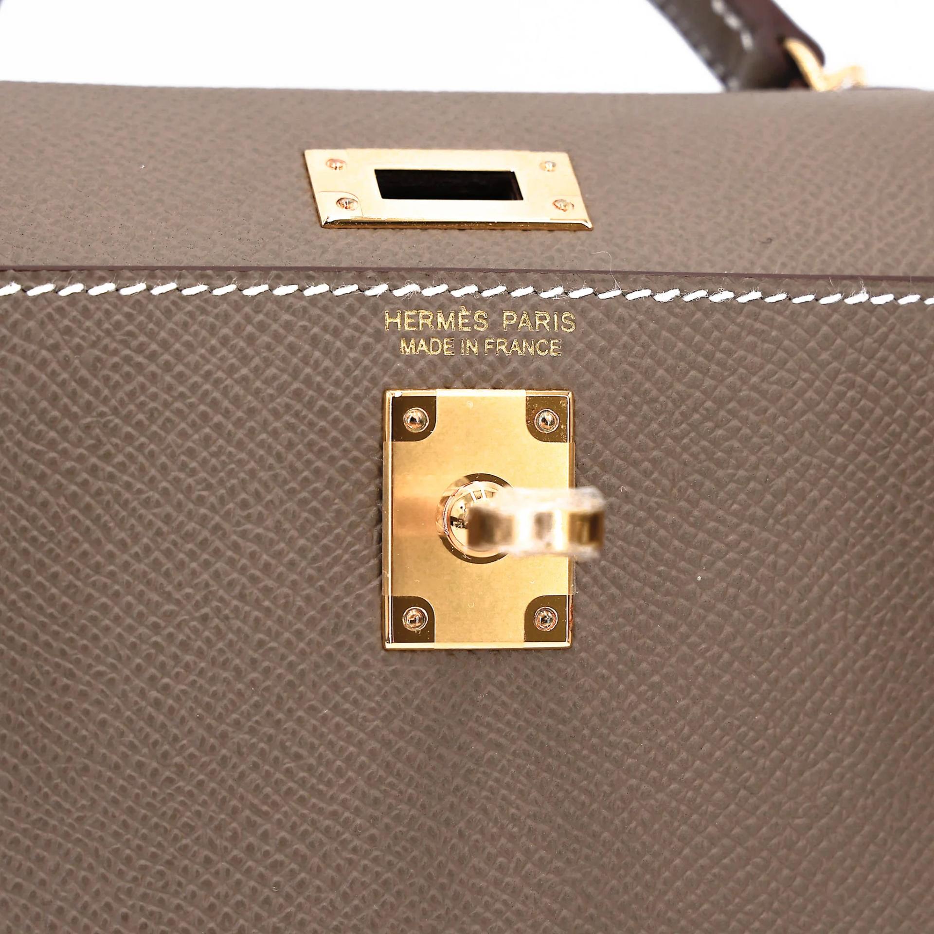 全新 HERMÈS 愛馬仕 Mini Kelly 二代 18 大象灰 Etoupe Epsom牛皮 金扣 G刻 2026年 - 13