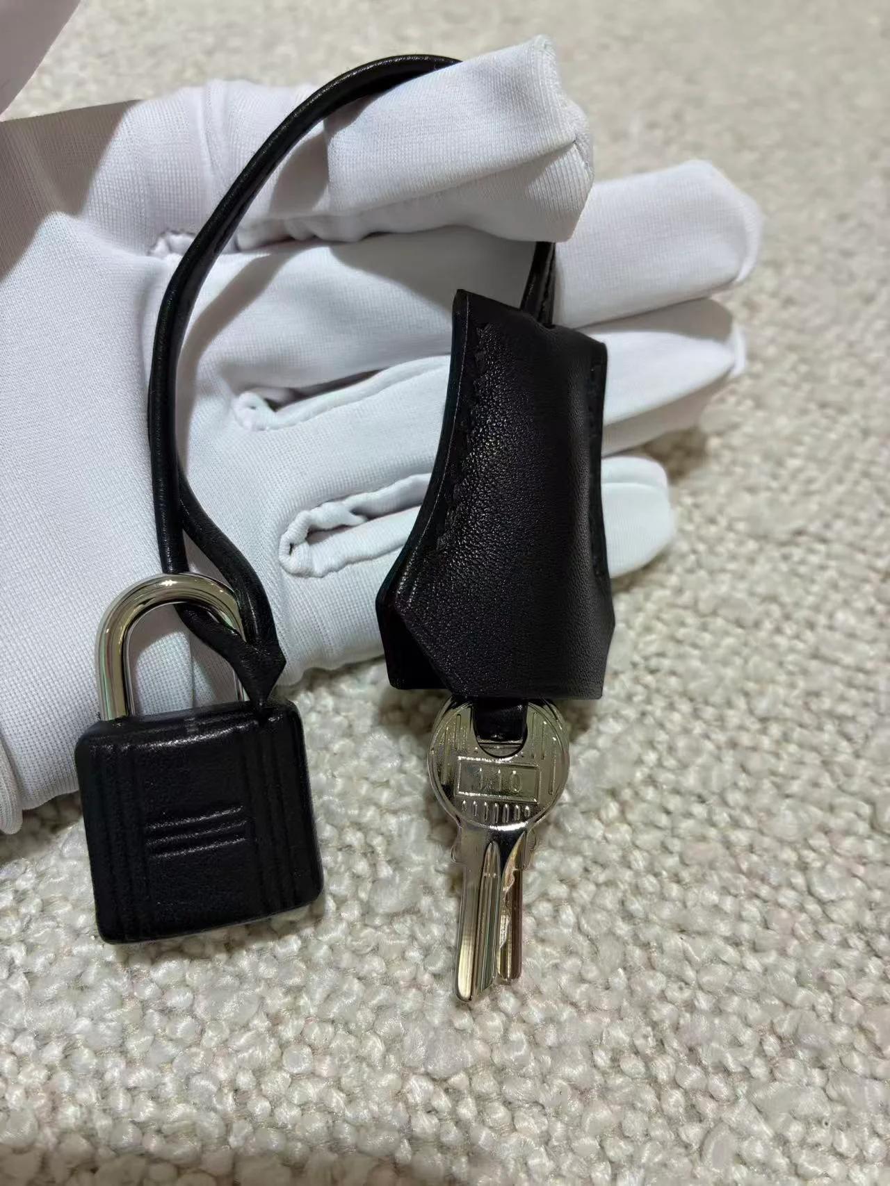 ランク NS 未使用品 HERMÈS エルメス 限定品 バーキンロック25 ブラック (89) ヴォリュプト シルバー金具 W刻印 (2024) - 31