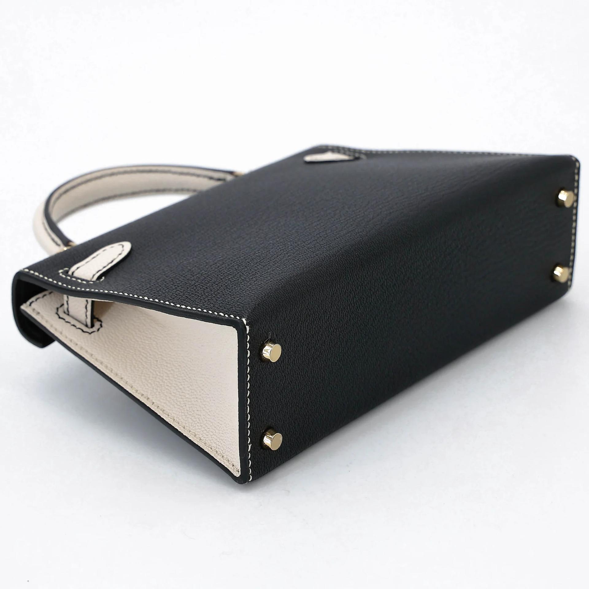全新 HERMÈS 愛馬仕 馬蹄印定制 Mini Kelly 二代 HSS 89 黑色 Noir (Black) I2 奶油白 Nata Chevre Mysore山羊皮 香檳金扣 K刻 2025年 - 7