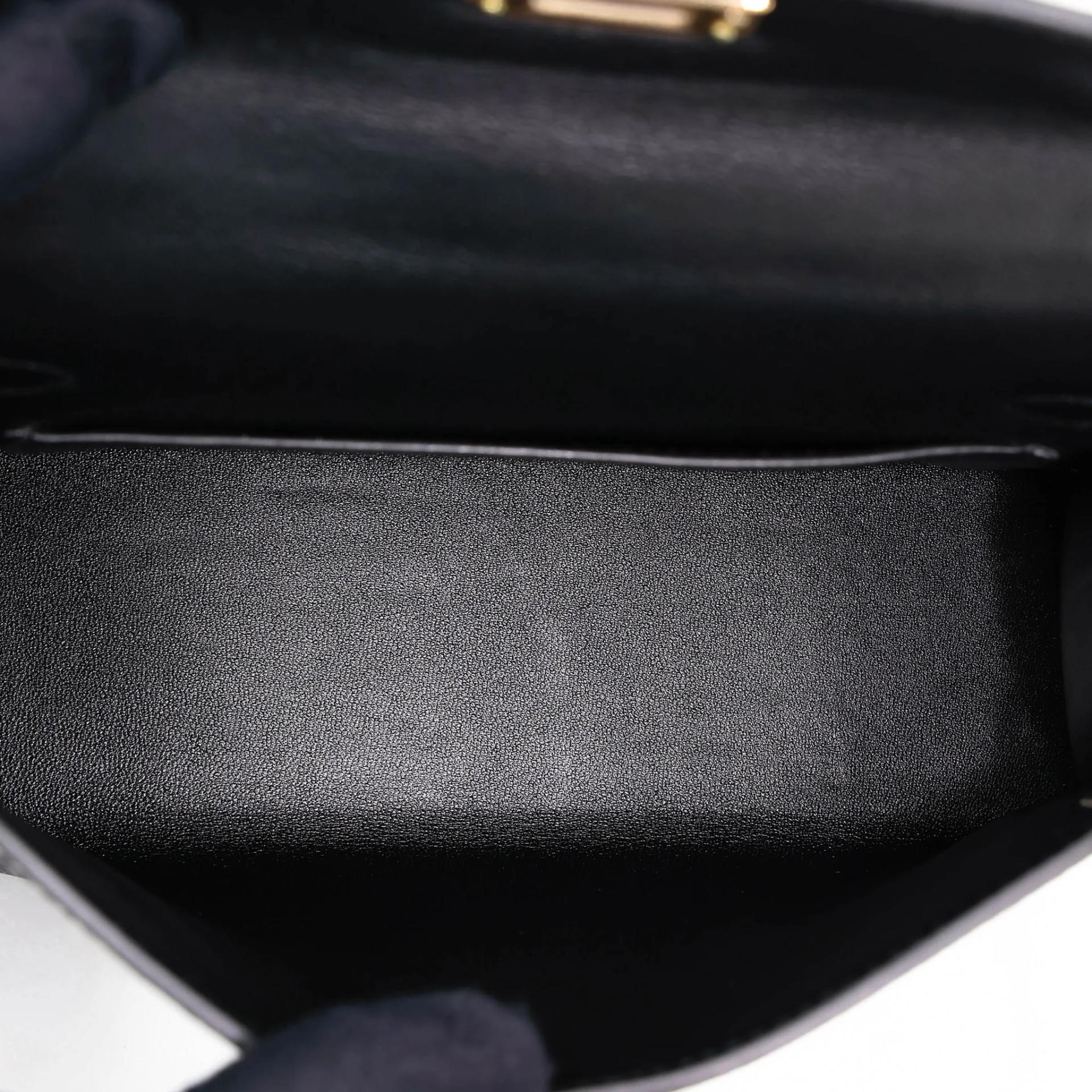 全新 HERMÈS 愛馬仕 馬蹄印定制 Mini Kelly 二代 HSS 89 黑色 Noir (Black) I2 奶油白 Nata Chevre Mysore山羊皮 香檳金扣 K刻 2025年 - 17