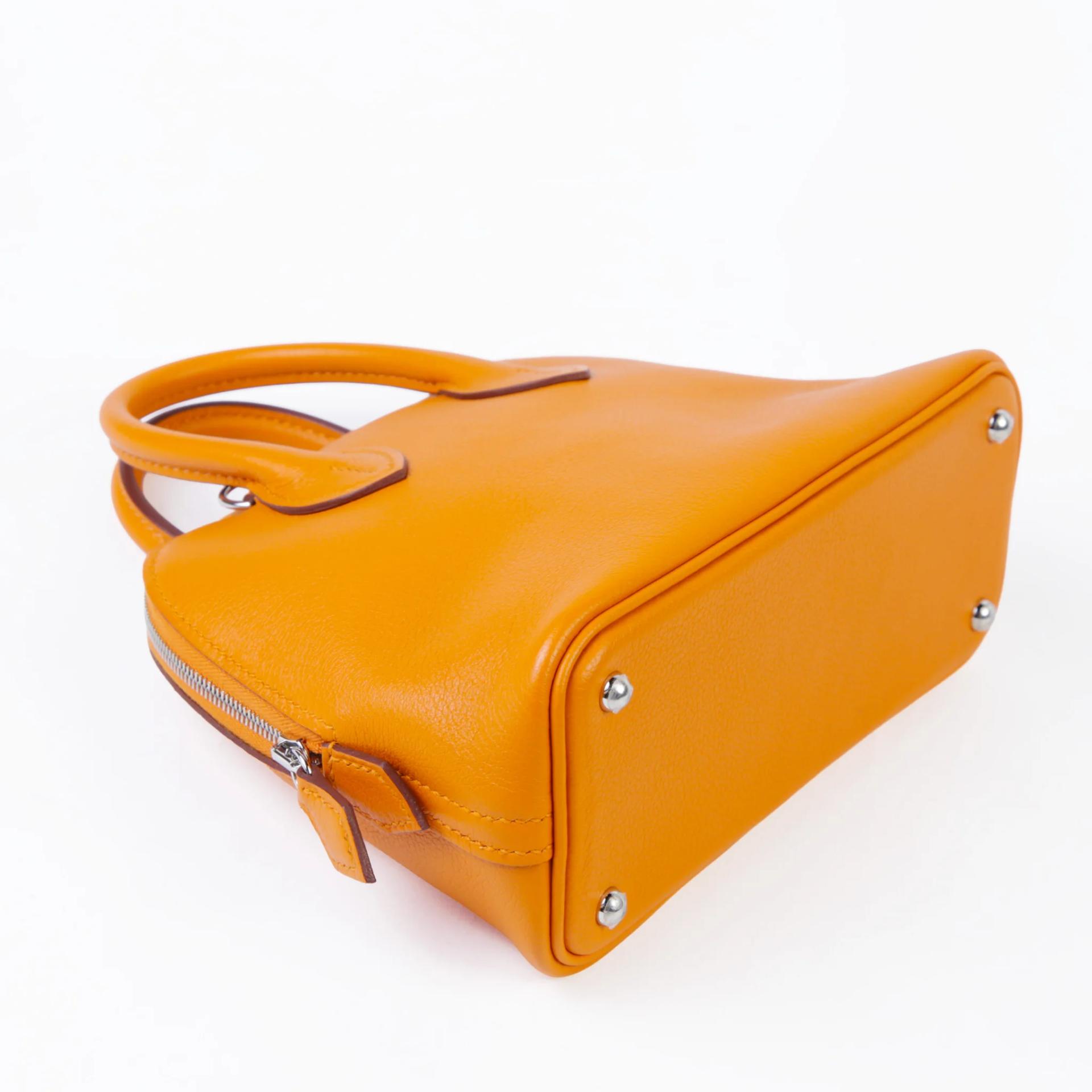 未使用保存品 HERMÈS 愛馬仕 Mini Bolide 1923 I9 杏黃色 Apricot Evercolor皮 銀扣 K刻 2025年 - 4