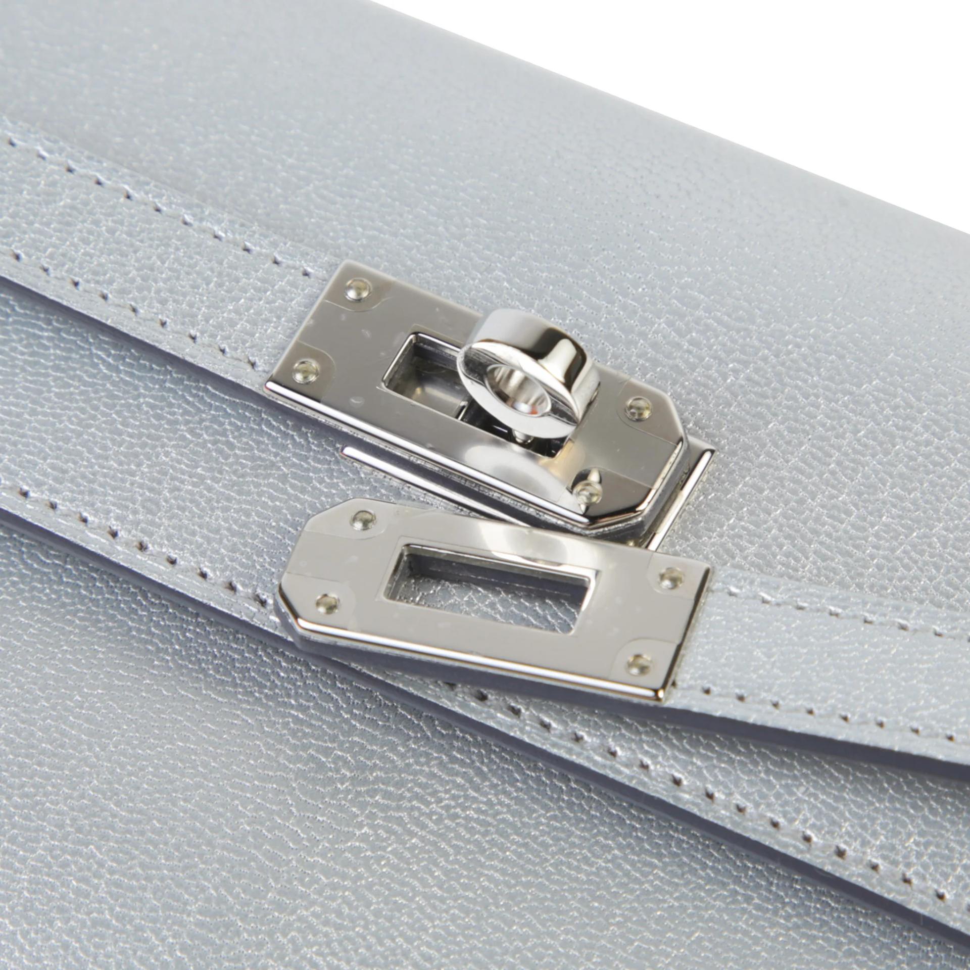 全新 HERMÈS 愛馬仕 Kelly To Go 錢包 05 銀色 Argent Chamkila皮 銀扣 K刻 2025年 - 7