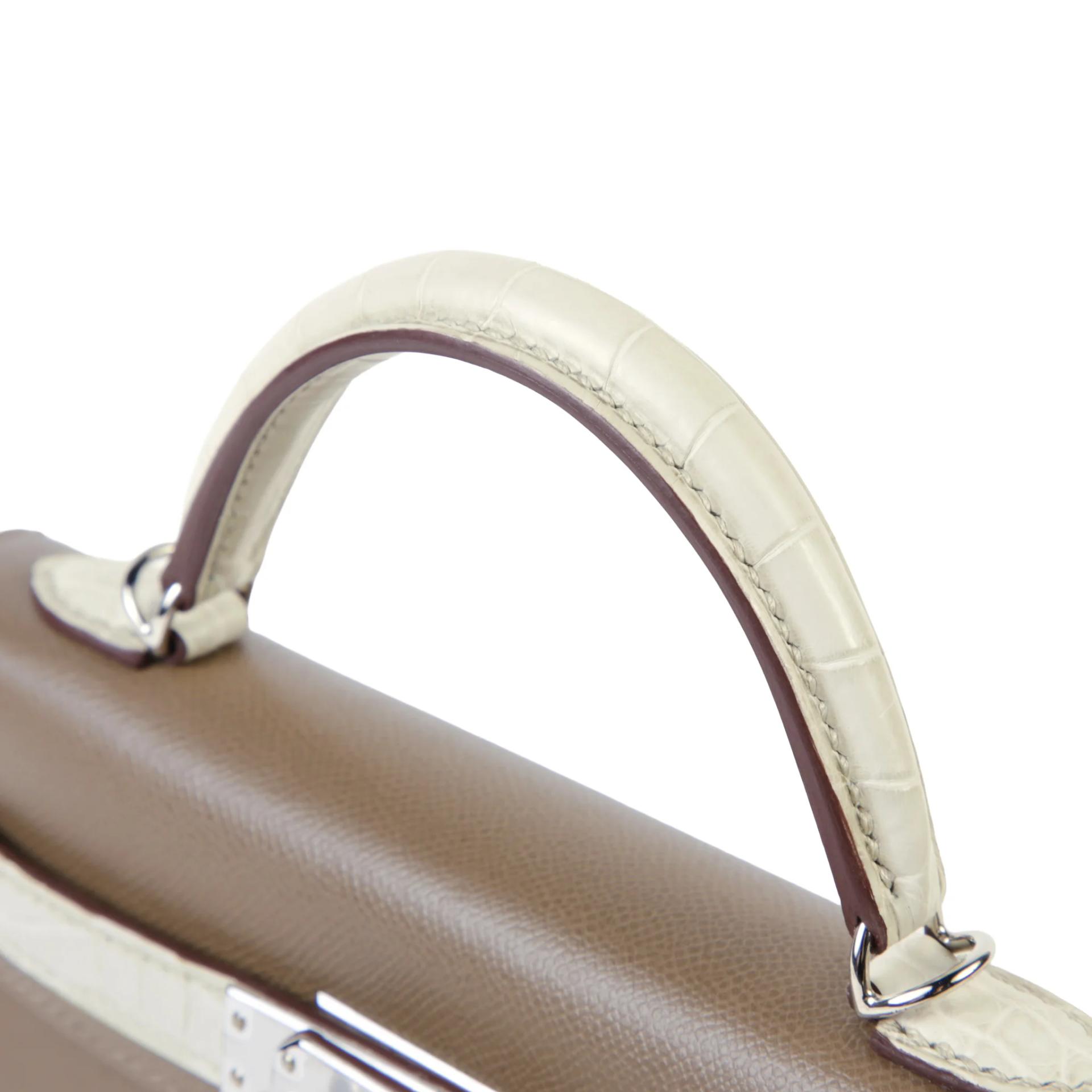全新 HERMÈS 愛馬仕 Mini Kelly 二代 8L 冰川白 Beton 18 大象灰 Etoupe □ 短吻鱷 霧面 Madame皮 銀扣 K刻 2025年 - 3