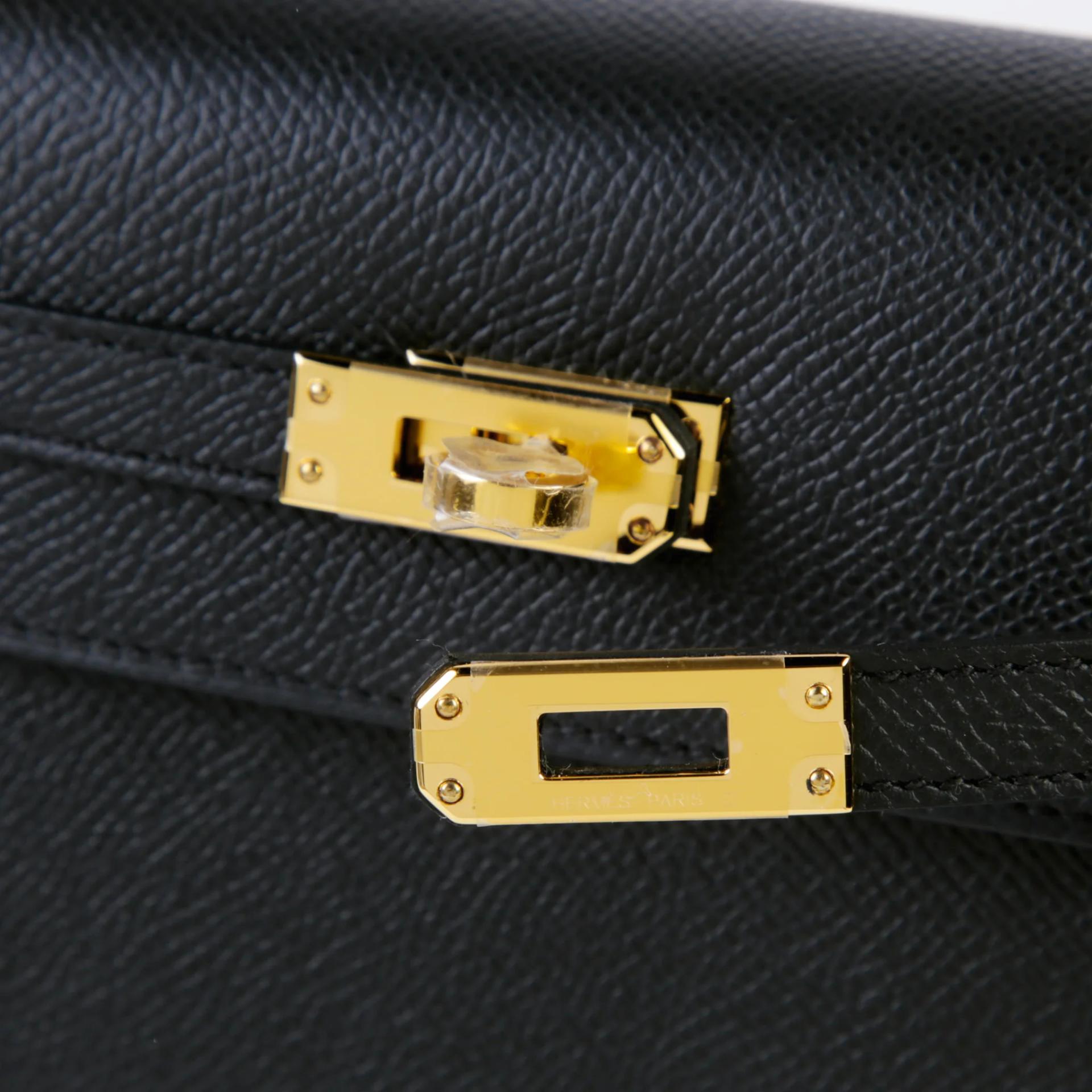 Brand New ( Rank N ) HERMÈS Kelly 25 Sellier Noir (89) Epsom Gold hardware K (2025) - 8
