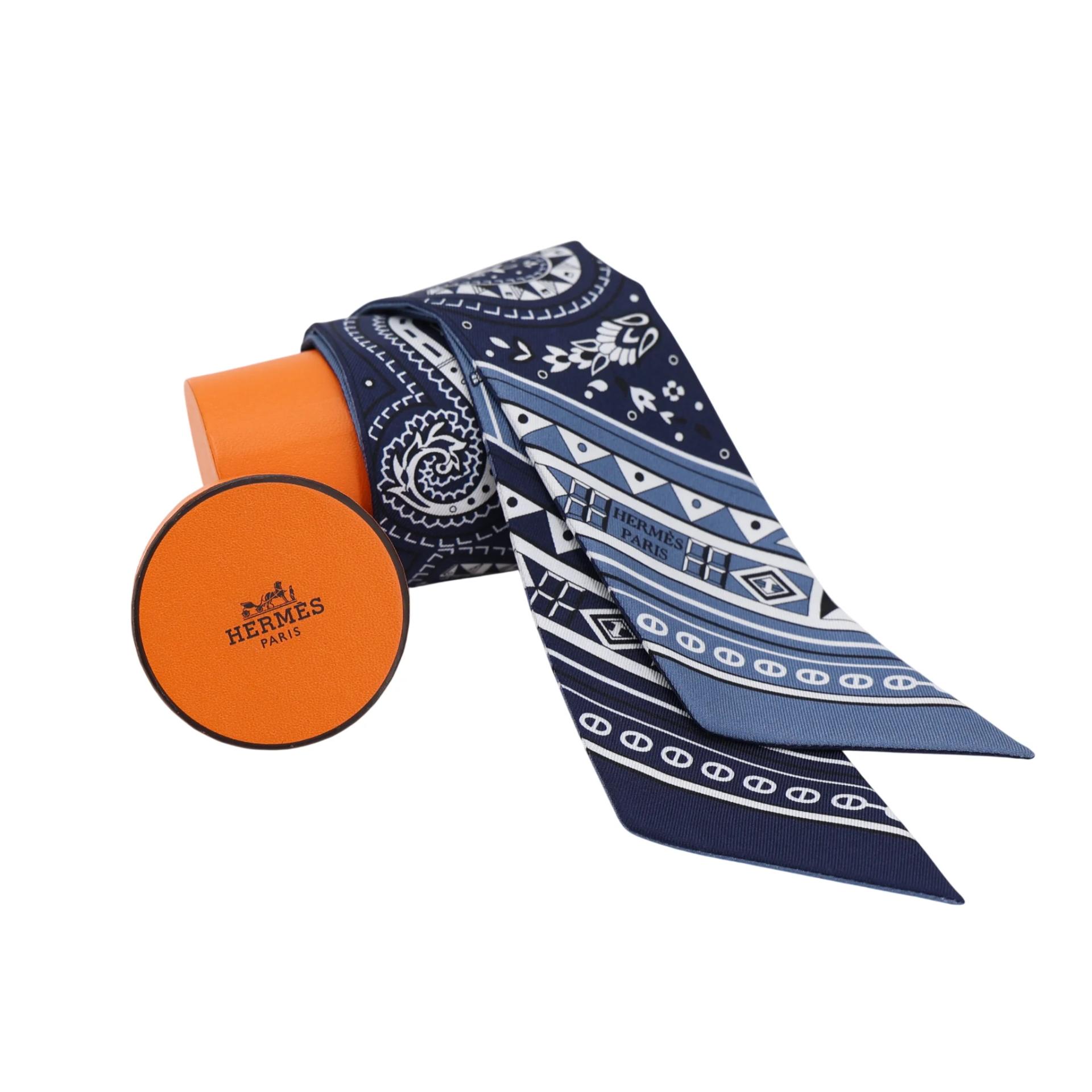 ランク N 新品 HERMÈS エルメス ツイリー Chevel de Coeur Bandana ブルー シルク - 4