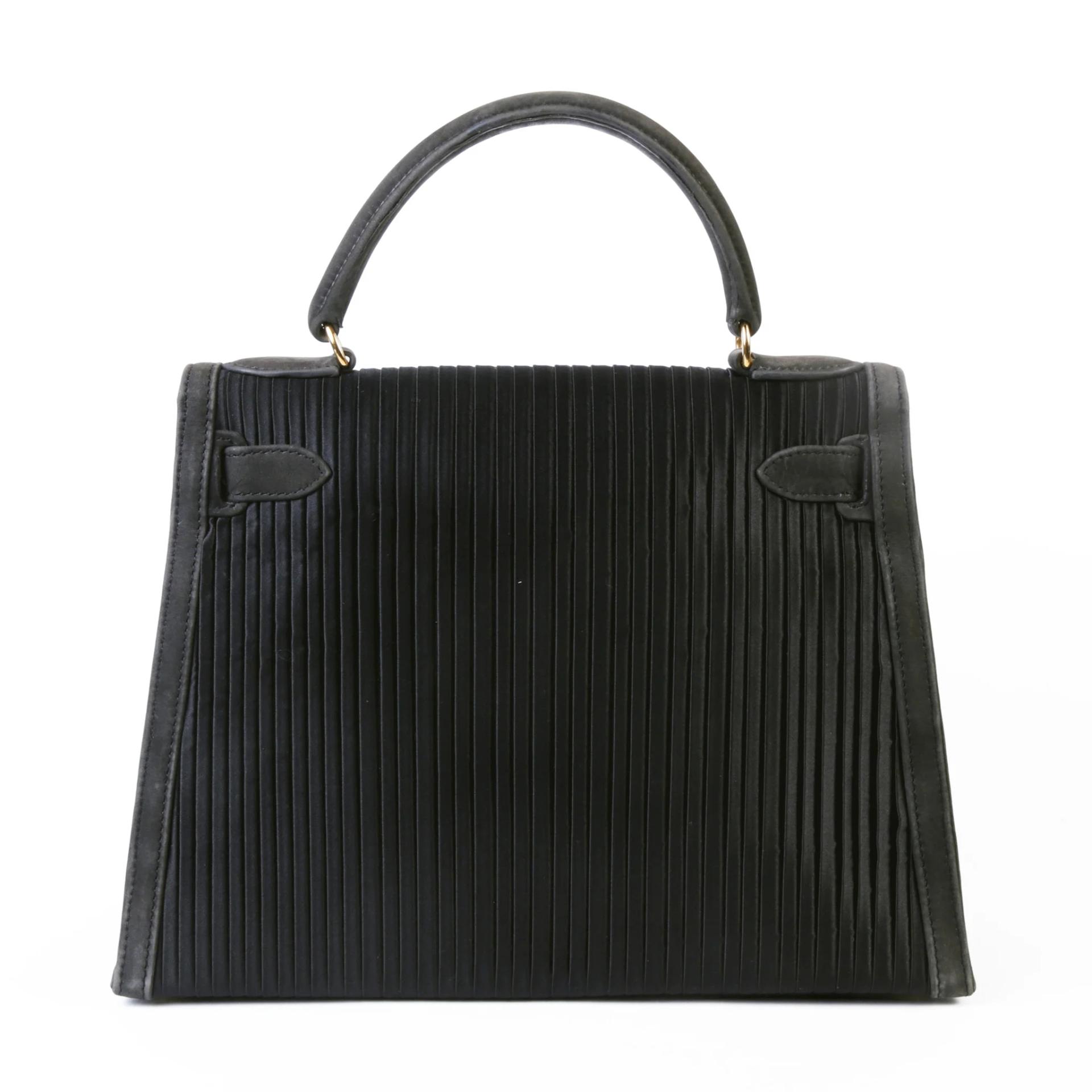 Kelly 28 Sellier Black