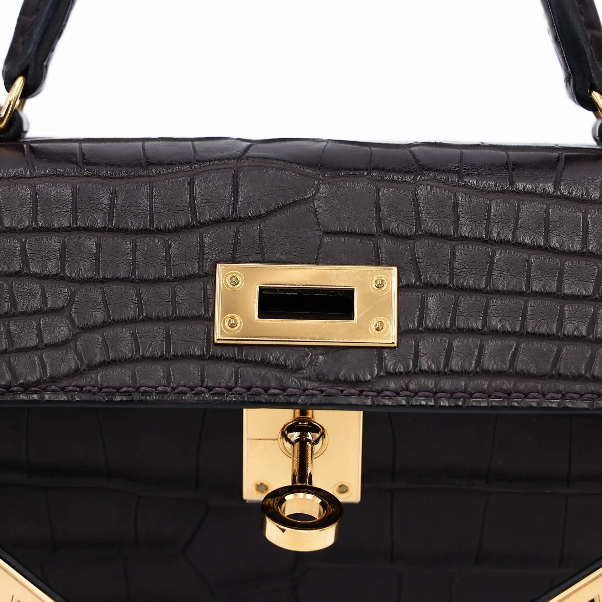 Very Good ( Rank A) HERMÈS Mini Kelly II Prunoir (3W) Matte Alligator Gold hardware Z (2021) - 11
