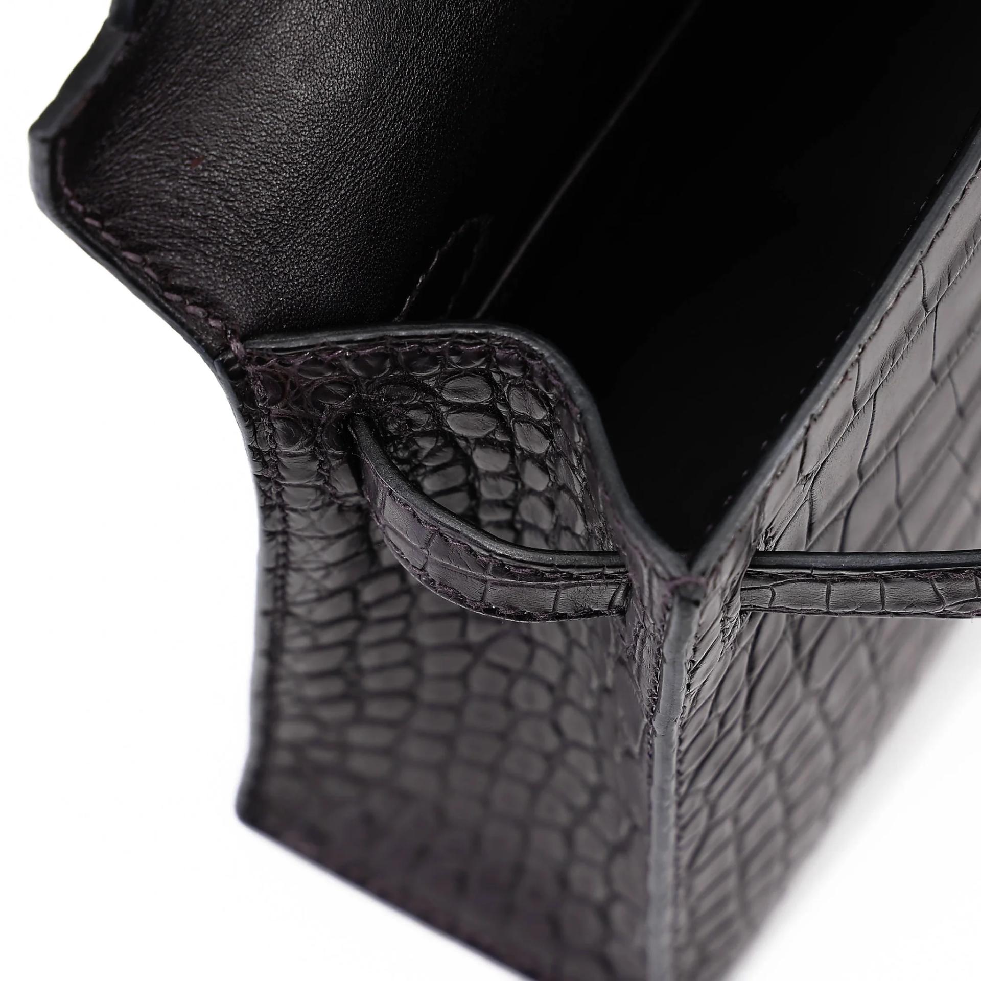 Very Good ( Rank A) HERMÈS Mini Kelly II Prunoir (3W) Matte Alligator Gold hardware Z (2021) - 17