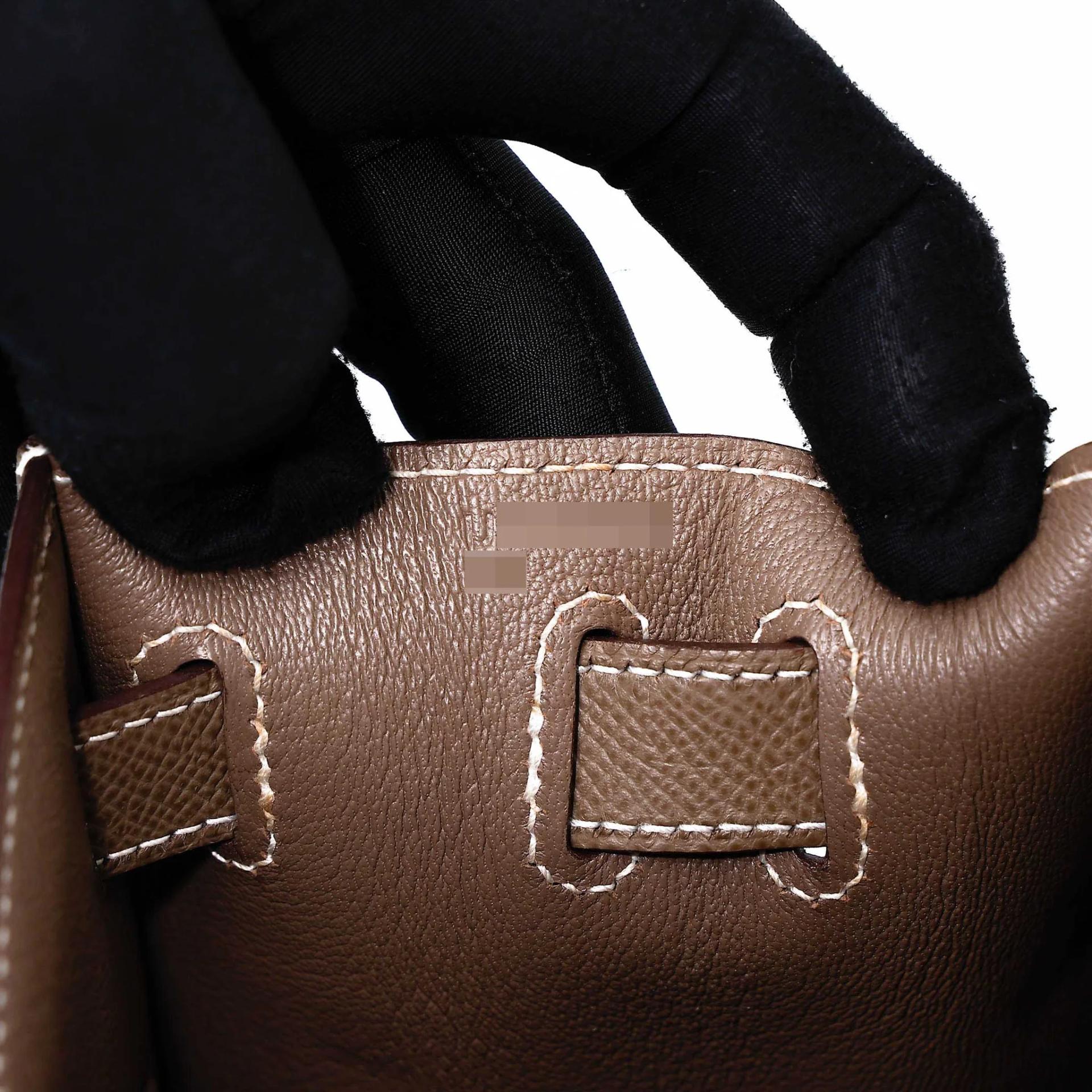 Excellent ( Rank SA ) HERMÈS Kelly 28 Sellier Etoupe (18) Epsom Gold hardware U (2022) - 19