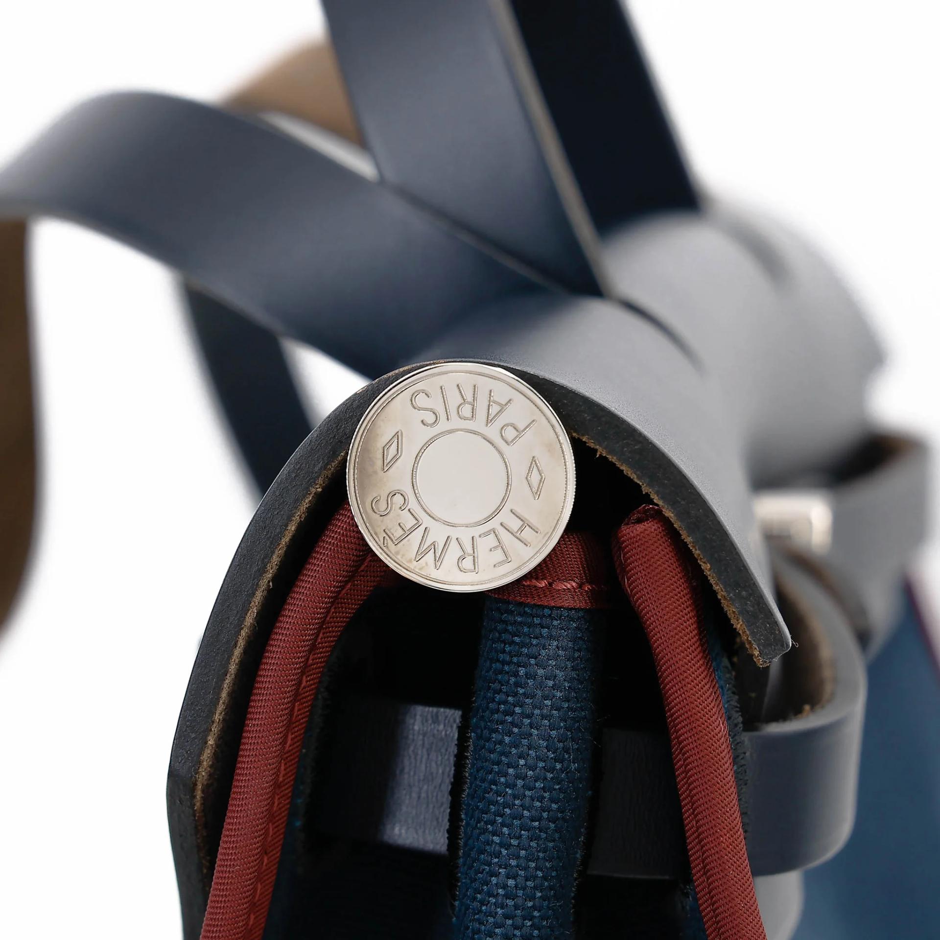 Very Good ( Rank A) HERMÈS Herbag PM Blue Marine (78) Rouge H (55) Vache Hunter Palladium hardware T (2015) - 14