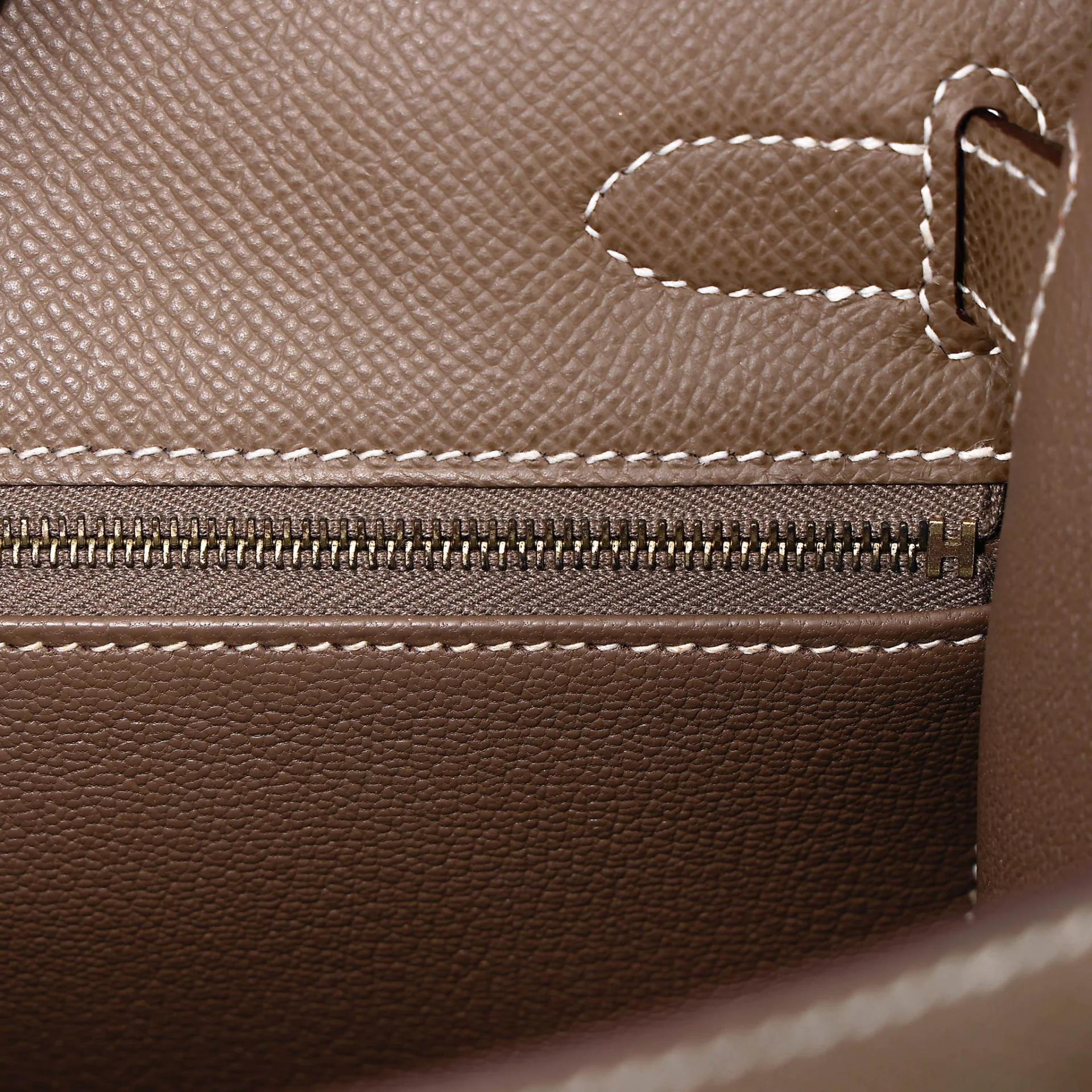 Excellent ( Rank SA ) HERMÈS Kelly 28 Sellier Etoupe (18) Epsom Gold hardware U (2022) - 18