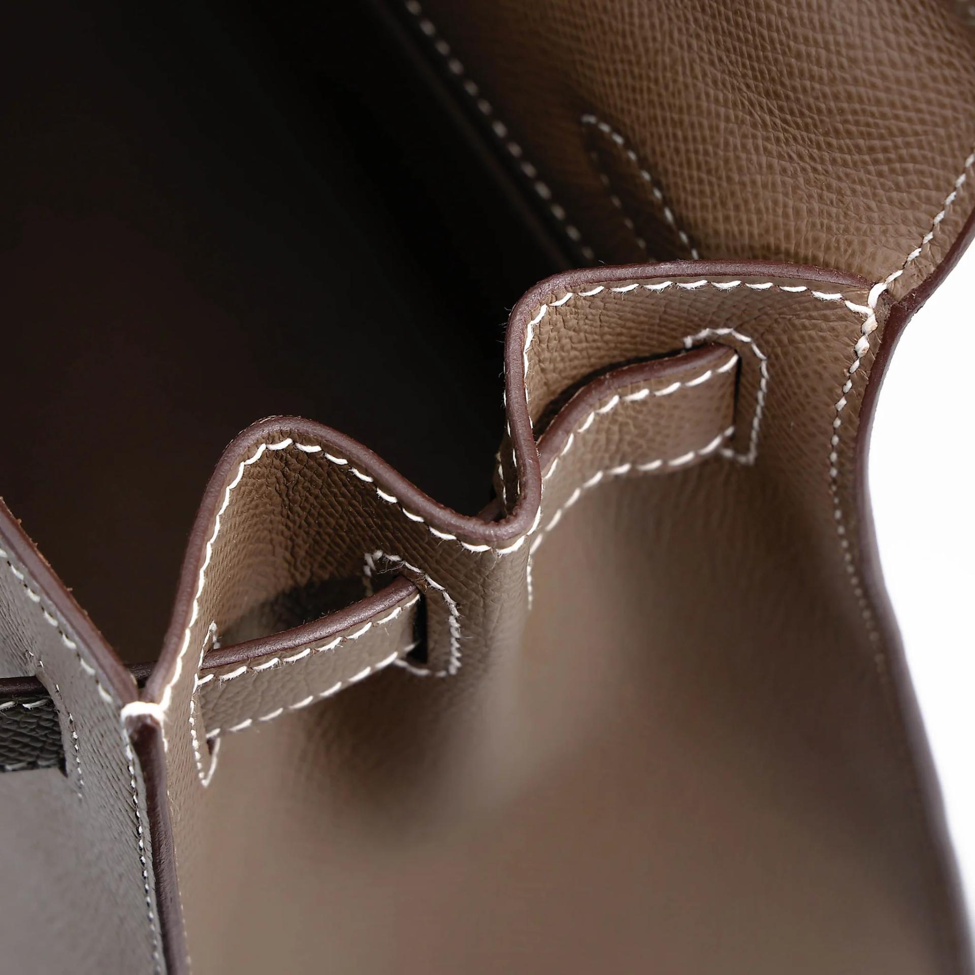 Excellent ( Rank SA ) HERMÈS Kelly 28 Sellier Etoupe (18) Epsom Gold hardware U (2022) - 20