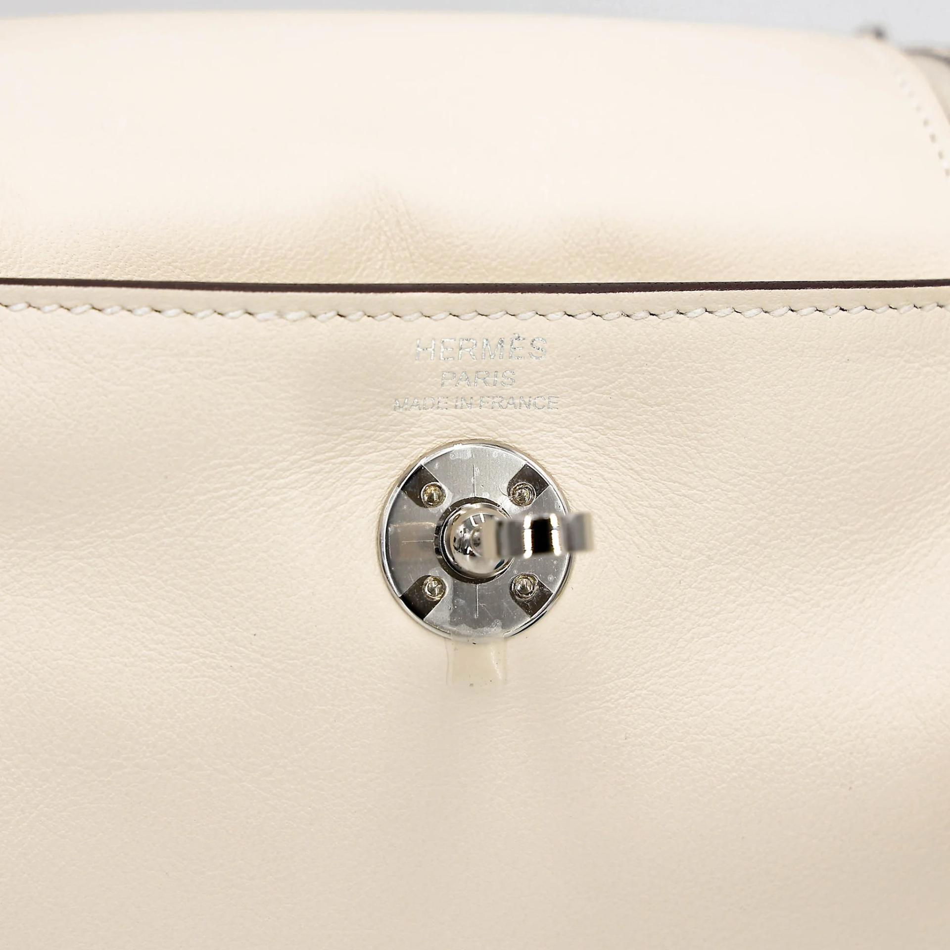 Very Good ( Rank A) HERMÈS Mini Lindy Verso Nata (I2) Sesame (2S) Swift Palladium hardware B (2023) - 18
