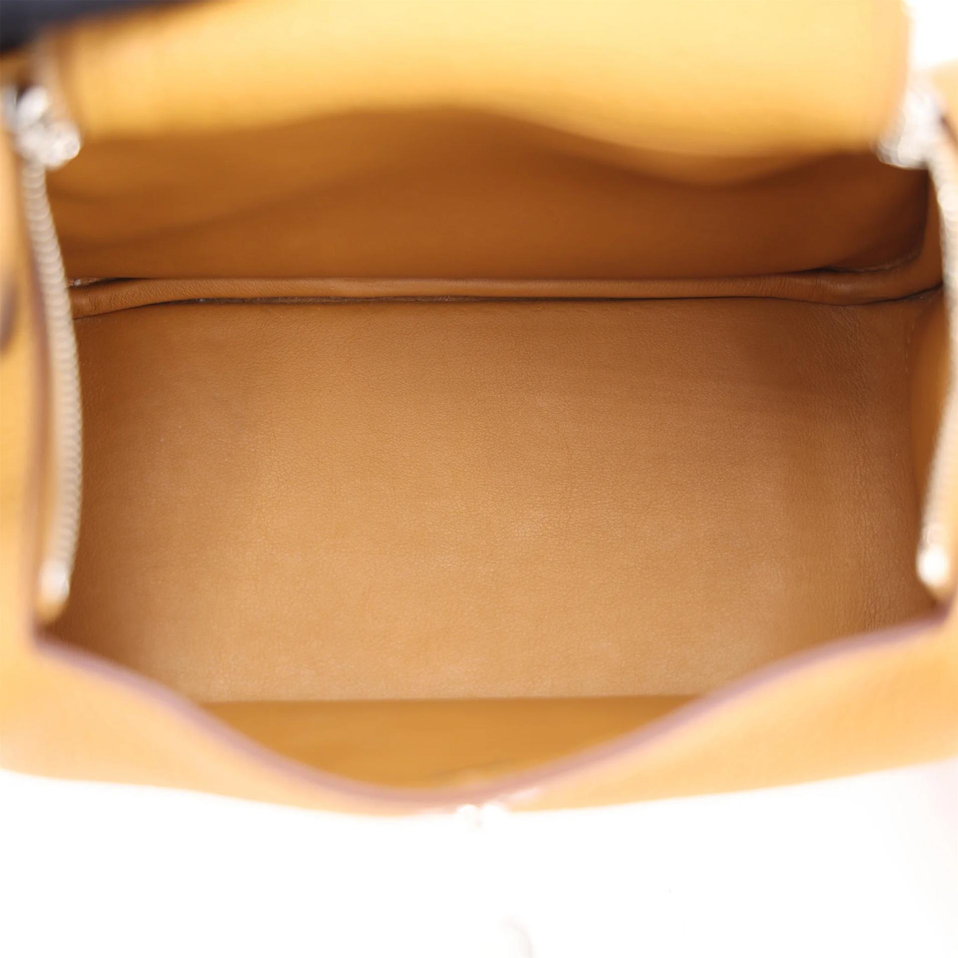 Very Good ( Rank A) HERMÈS Mini Lindy Biscuit (4B) Clemence Gold hardware Z (2021) - 11