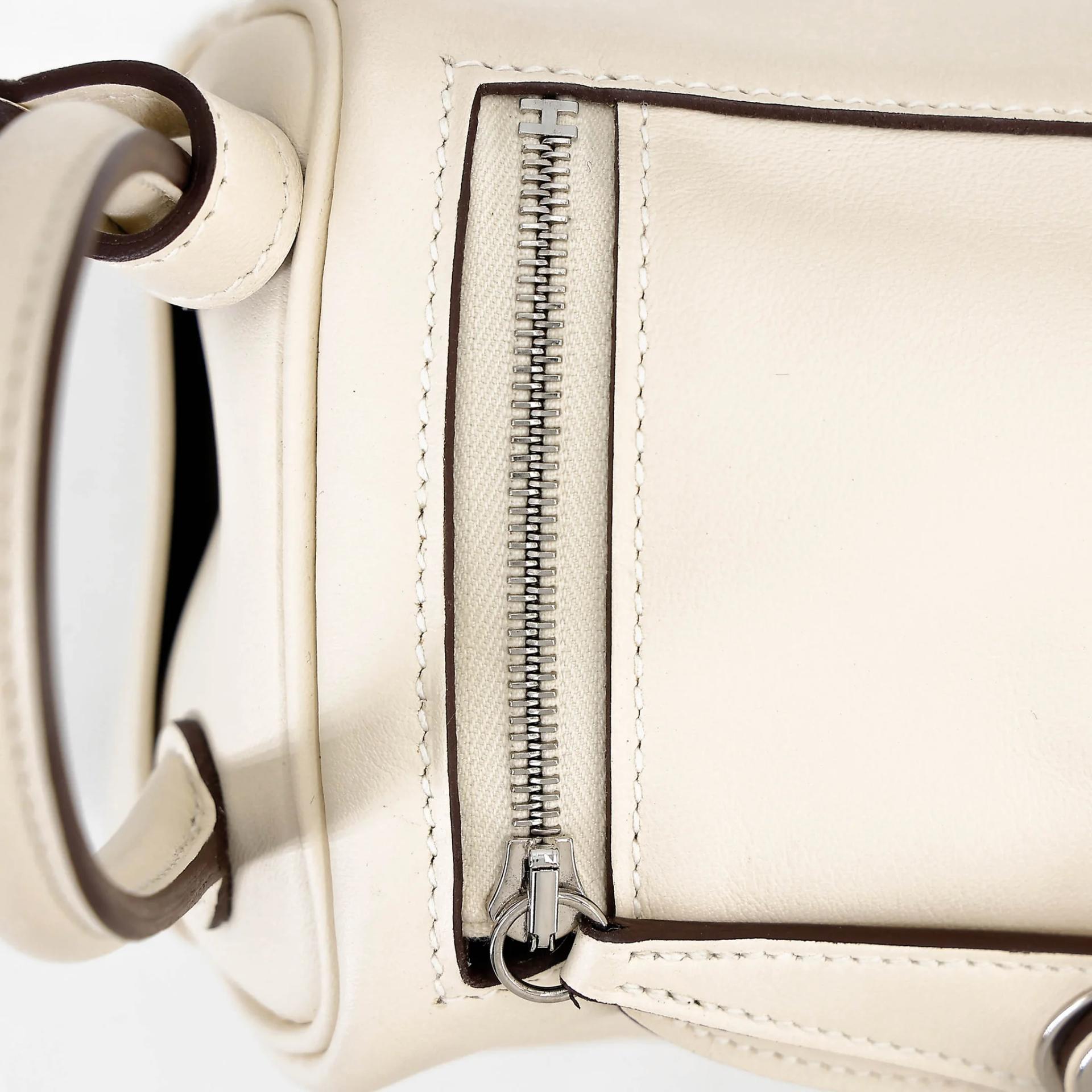 Very Good ( Rank A) HERMÈS Mini Lindy Verso Nata (I2) Sesame (2S) Swift Palladium hardware B (2023) - 15