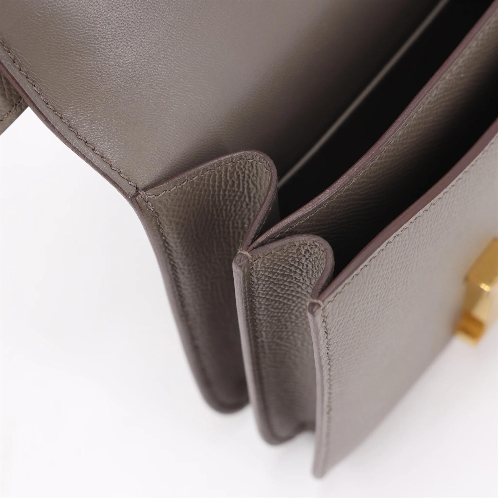 Very Good ( Rank A) HERMÈS Constance Mini Etain (8F) Epsom Gold hardware Z (2021) - 15