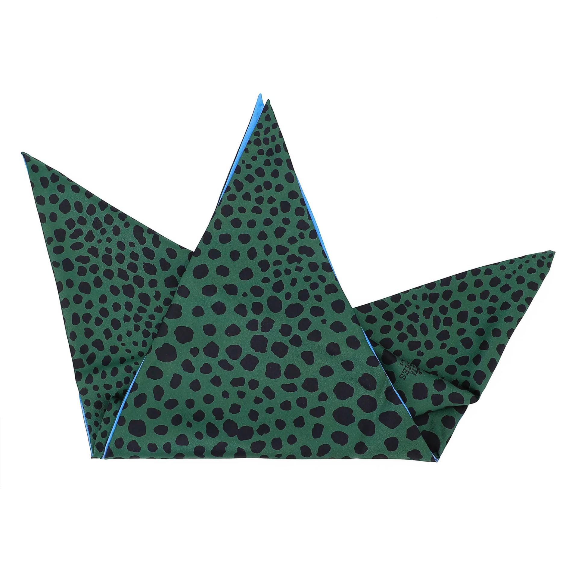 Brand New ( Rank N ) HERMÈS Carre 90 scarf Green Blue Silk - 2