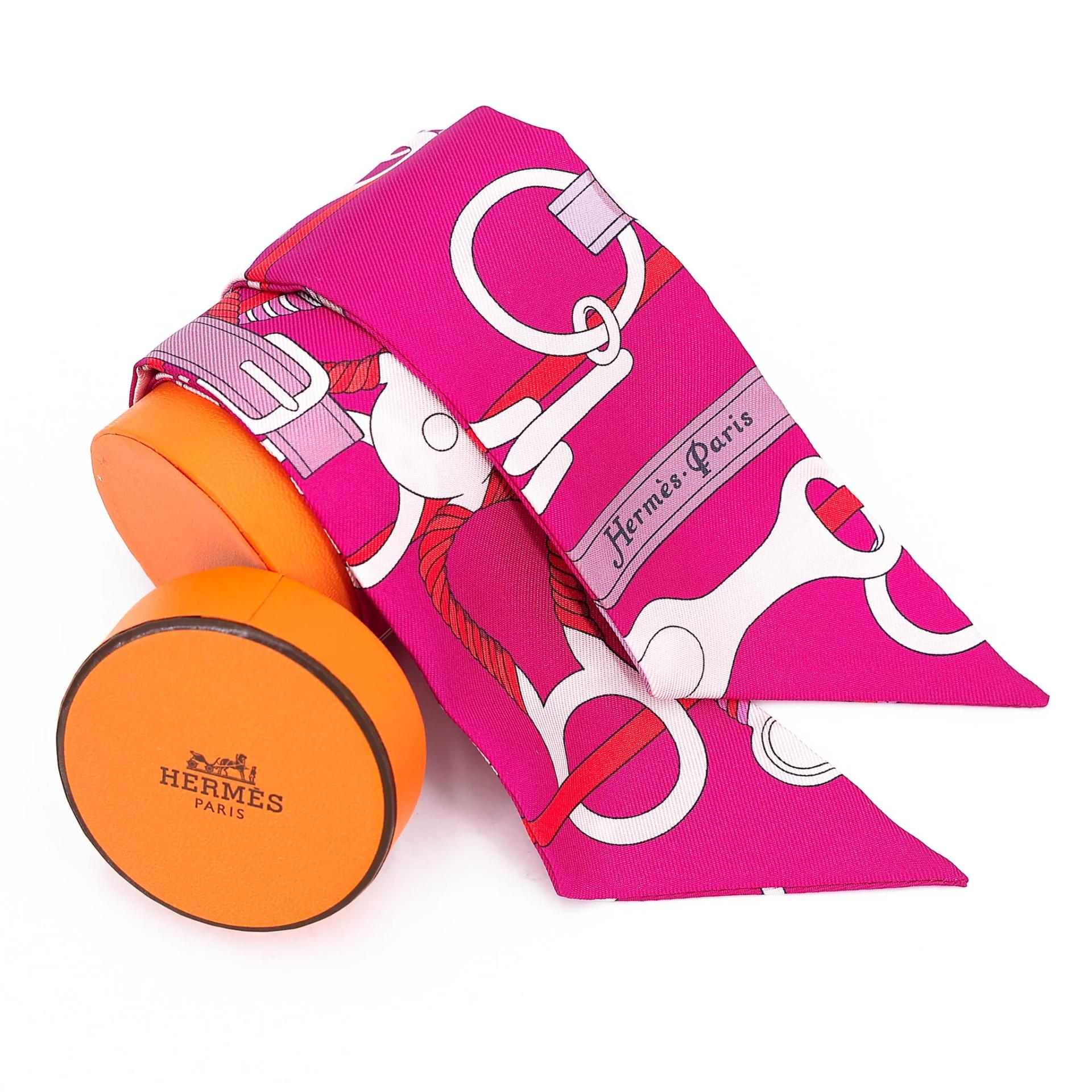 Brand New ( Rank N ) HERMÈS Twilly Panoplie Equestre Pink Silk - 3