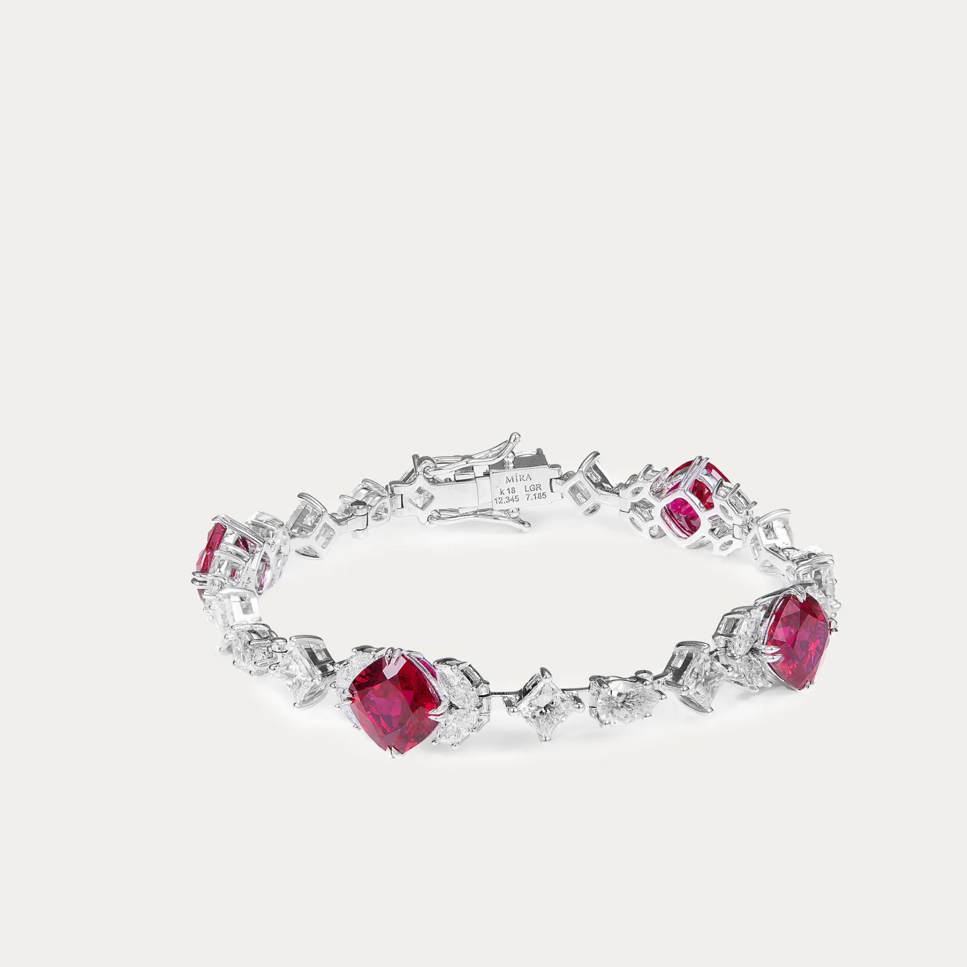 Mira Premium collection Ruby Nova Bracelet Red