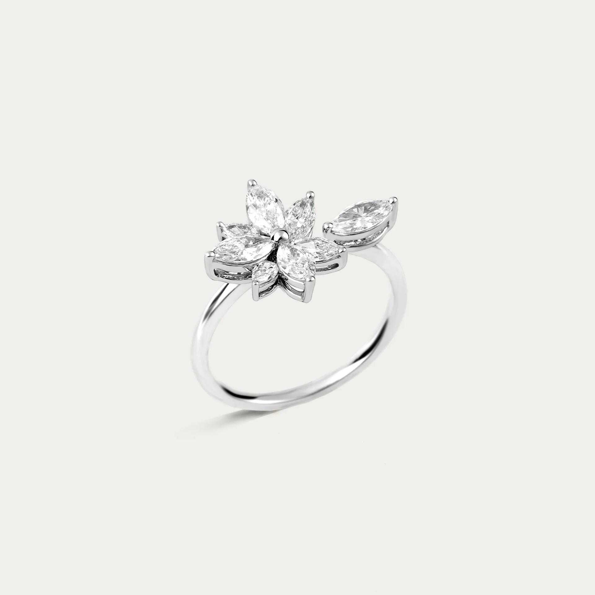 Brand New ( Rank N ) Mira MIRA Lumière Star PINKY RING White Gold 18K White Gold - 11