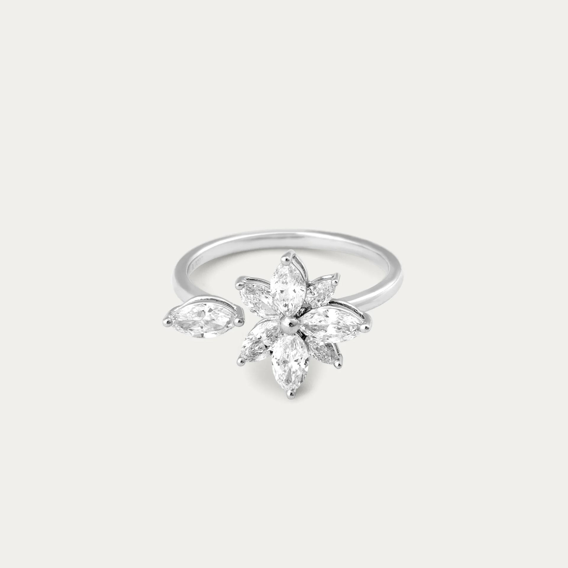 Brand New ( Rank N ) Mira MIRA Lumière Star PINKY RING White Gold 18K White Gold - 12
