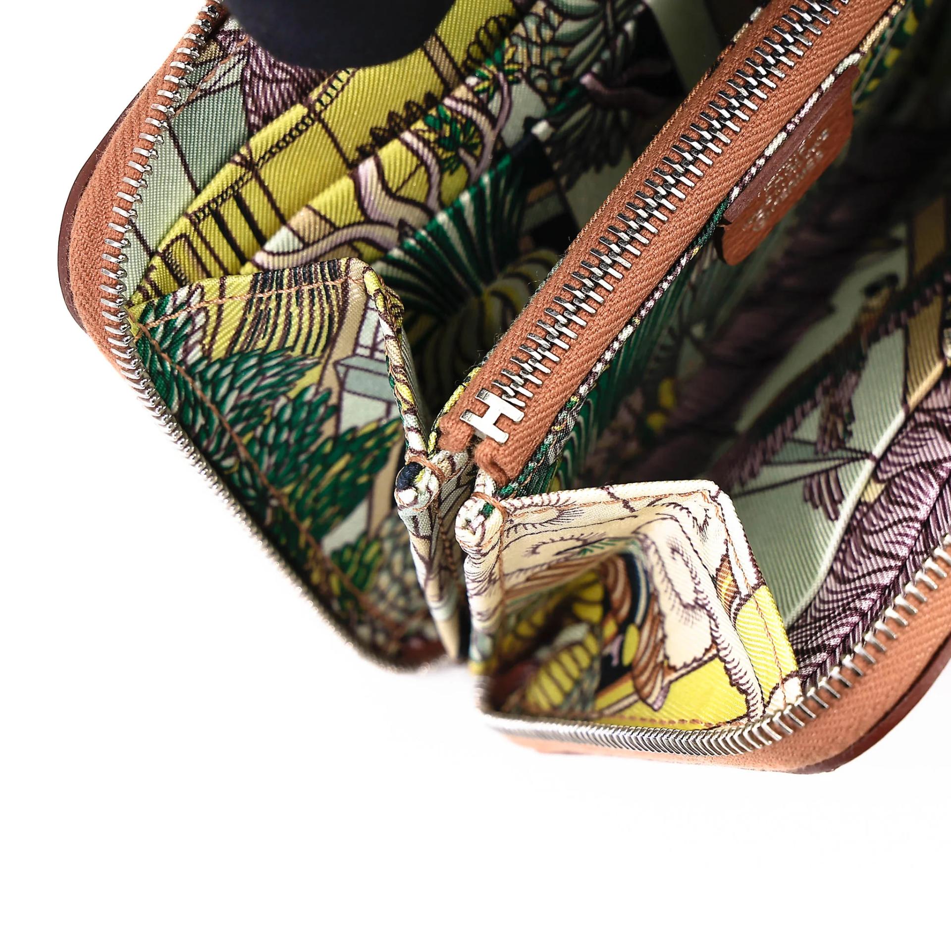 Brand New ( Rank N ) HERMÈS Azap Silk’in Compact wallet Gold (37) Evercolor Palladium hardware B (2023) - 13