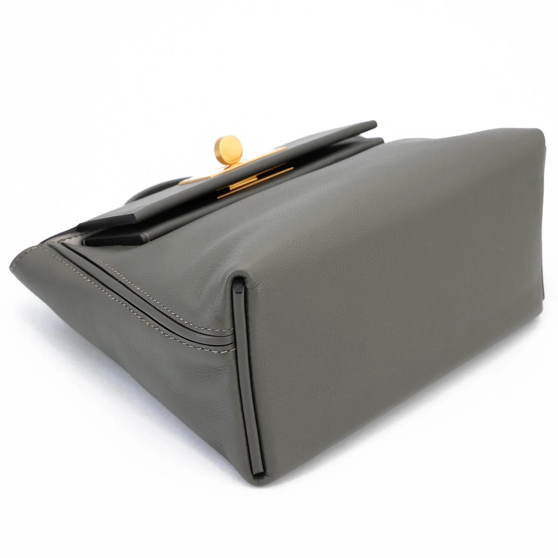 Excellent ( Rank SA ) HERMÈS 24/24 - 21 mini Verso Gris Meyer (0L) Gris Pale (M4) Evercolor Gold hardware B (2023) - 5