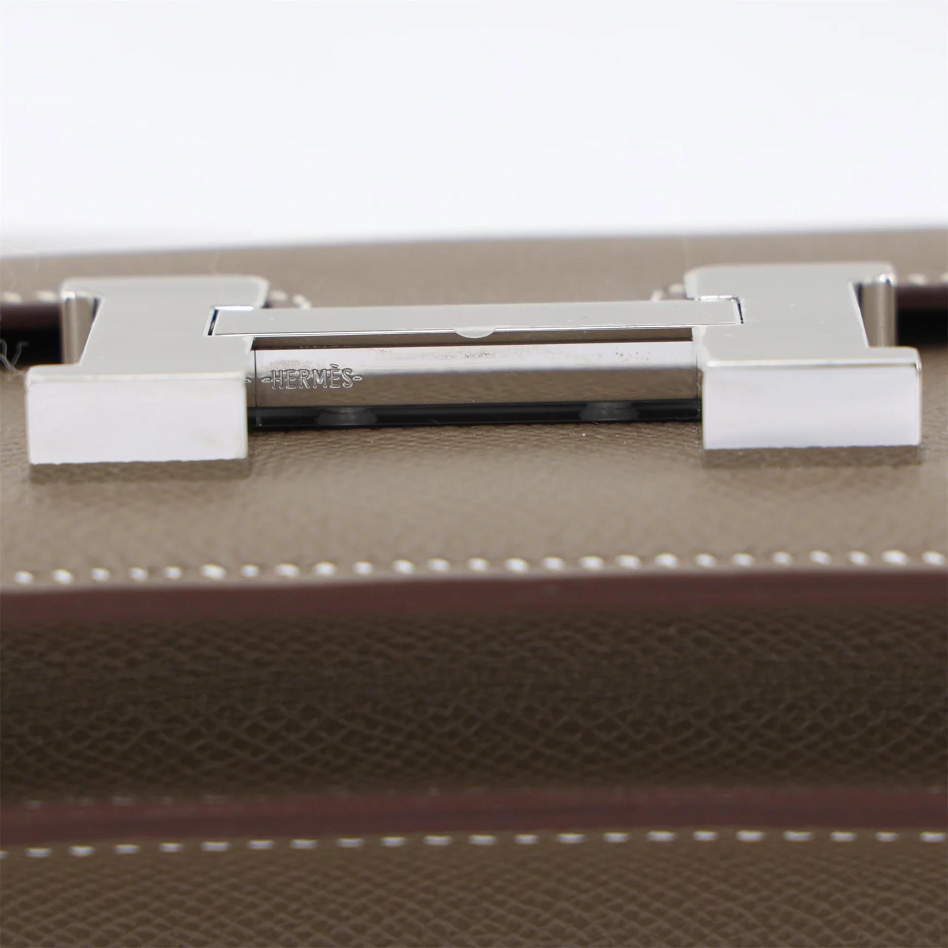 Brand New ( Rank N ) HERMÈS Constance Mini Etoupe (18) Epsom Palladium hardware G (2026) - 9