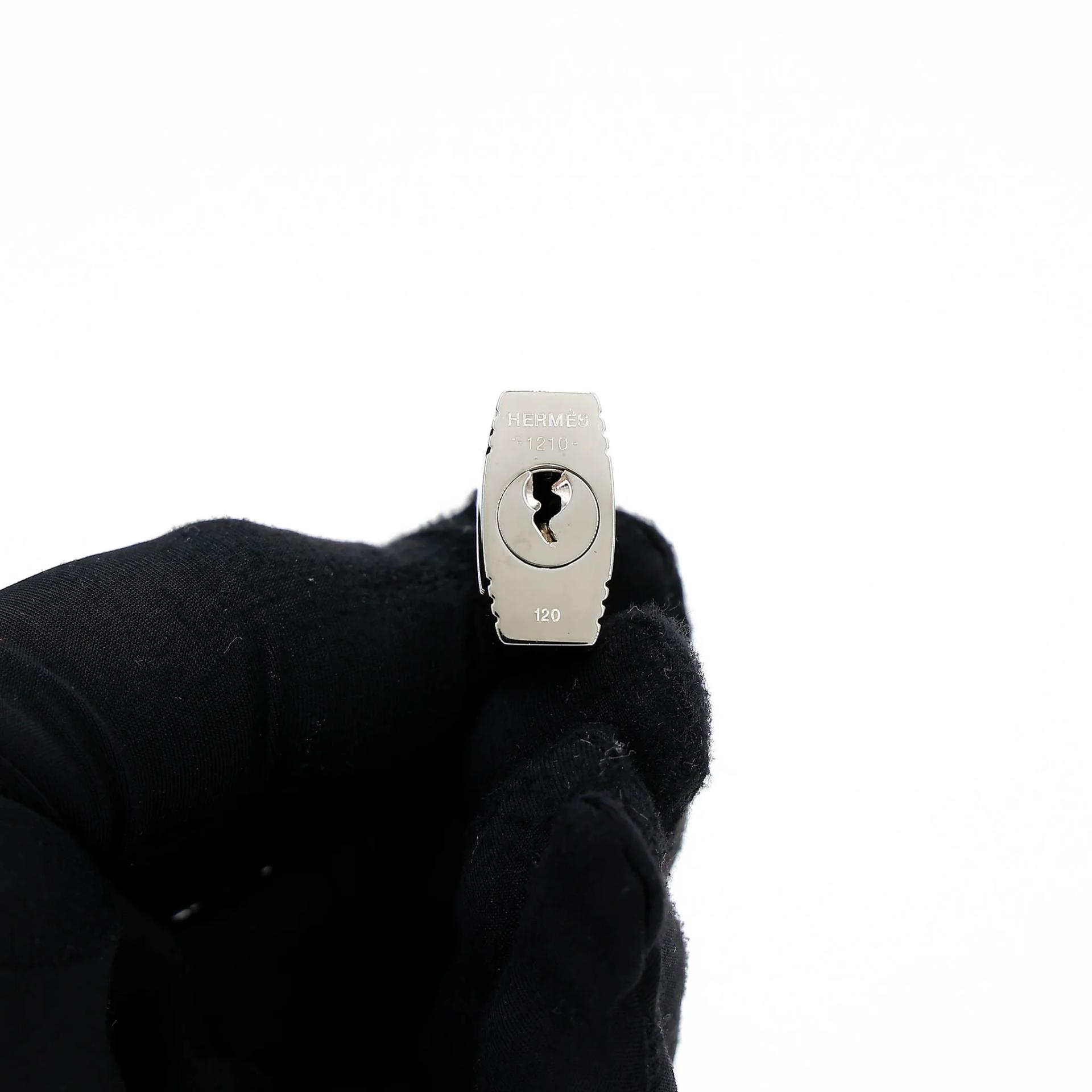 Very Good ( Rank A) HERMÈS Picotin Lock MM Noir (89) Clemence Palladium hardware Z (2021) - 16