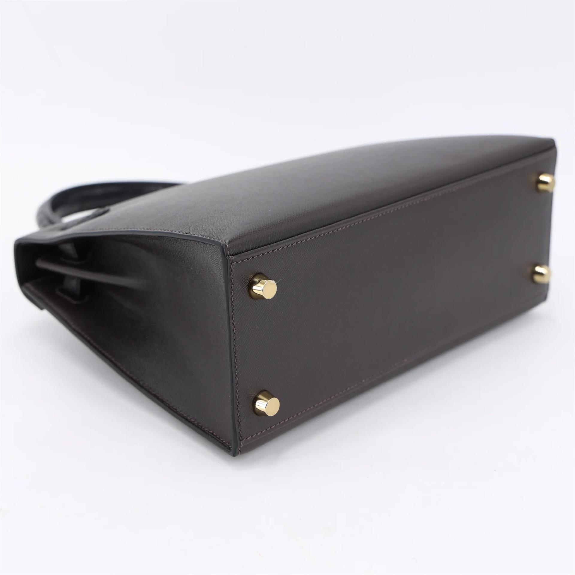 Brand New ( Rank N ) HERMÈS Kelly 25 Sellier Touch Bai Brun（T3） Noir (89) Matte Alligator Madame Permabrass hardware G (2026) - 6