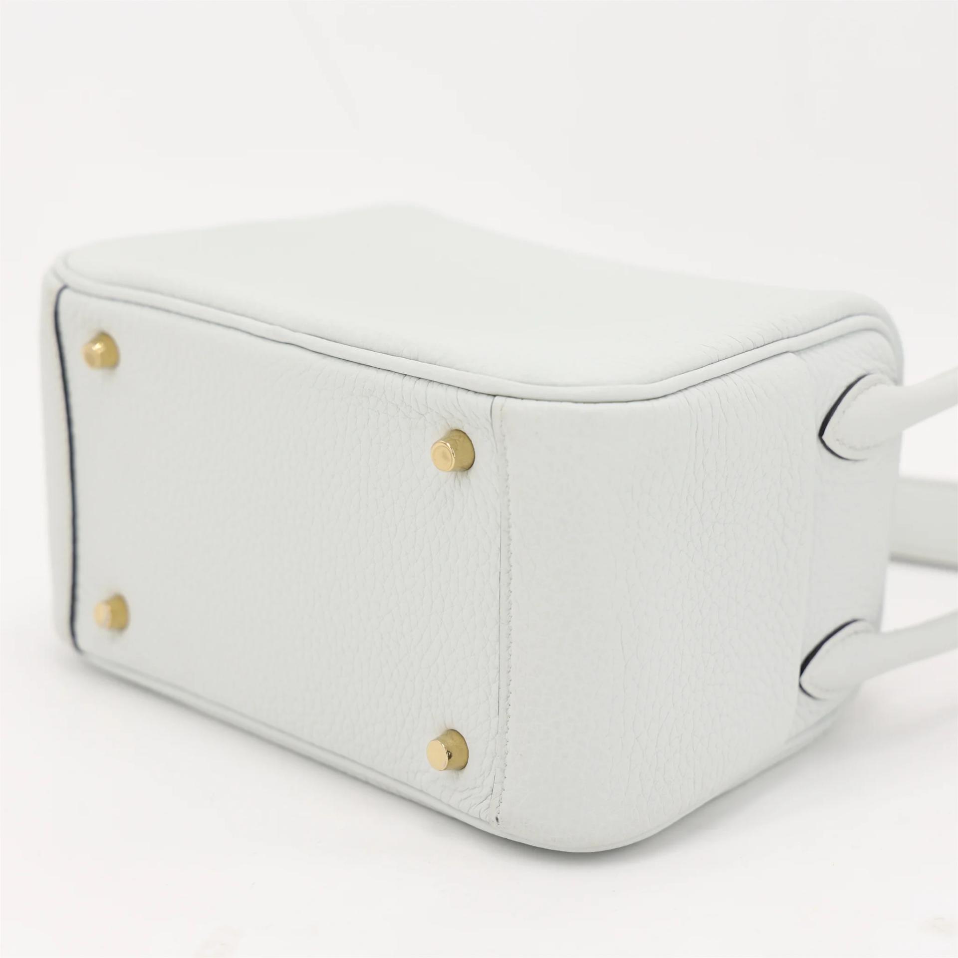 Very Good ( Rank A) HERMÈS Mini Lindy II Gris Platine (N4) Clemence Gold hardware W (2024) - 9